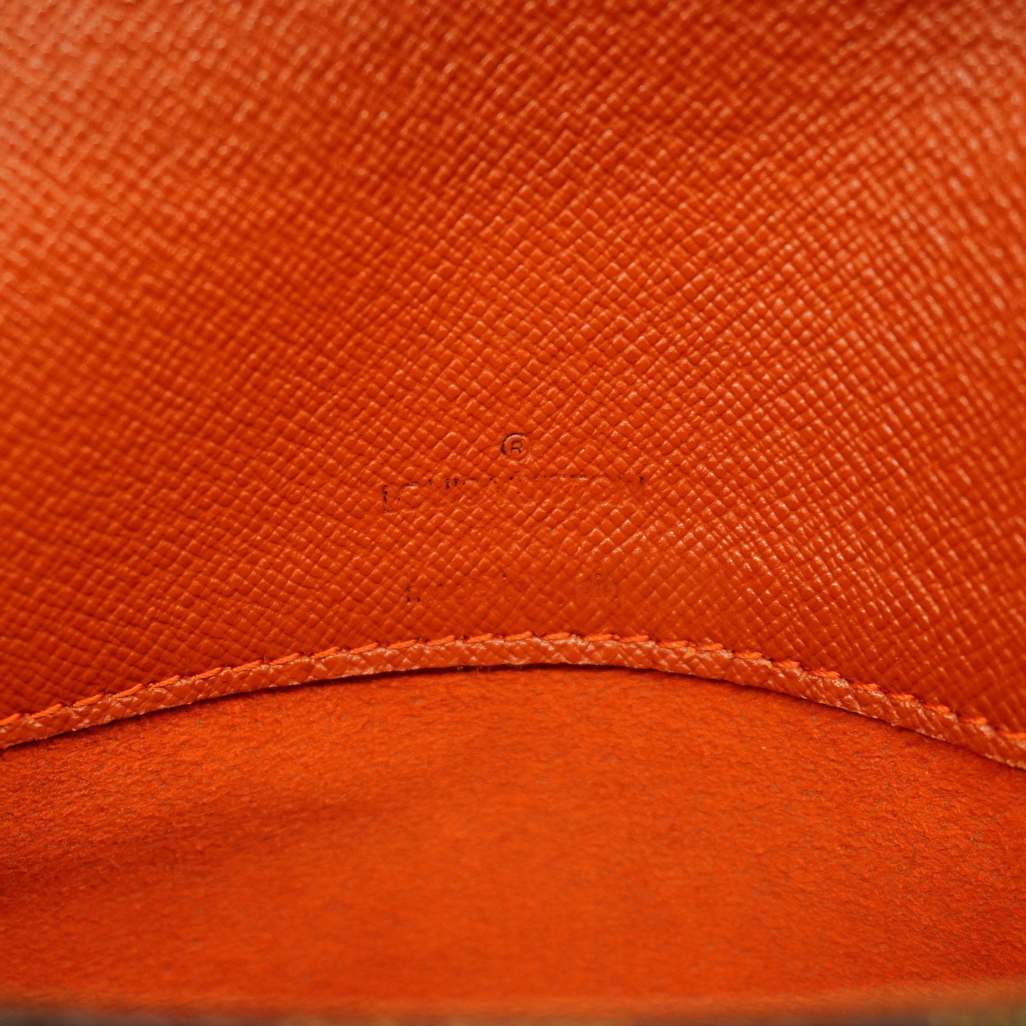 LO-LV bags 3159