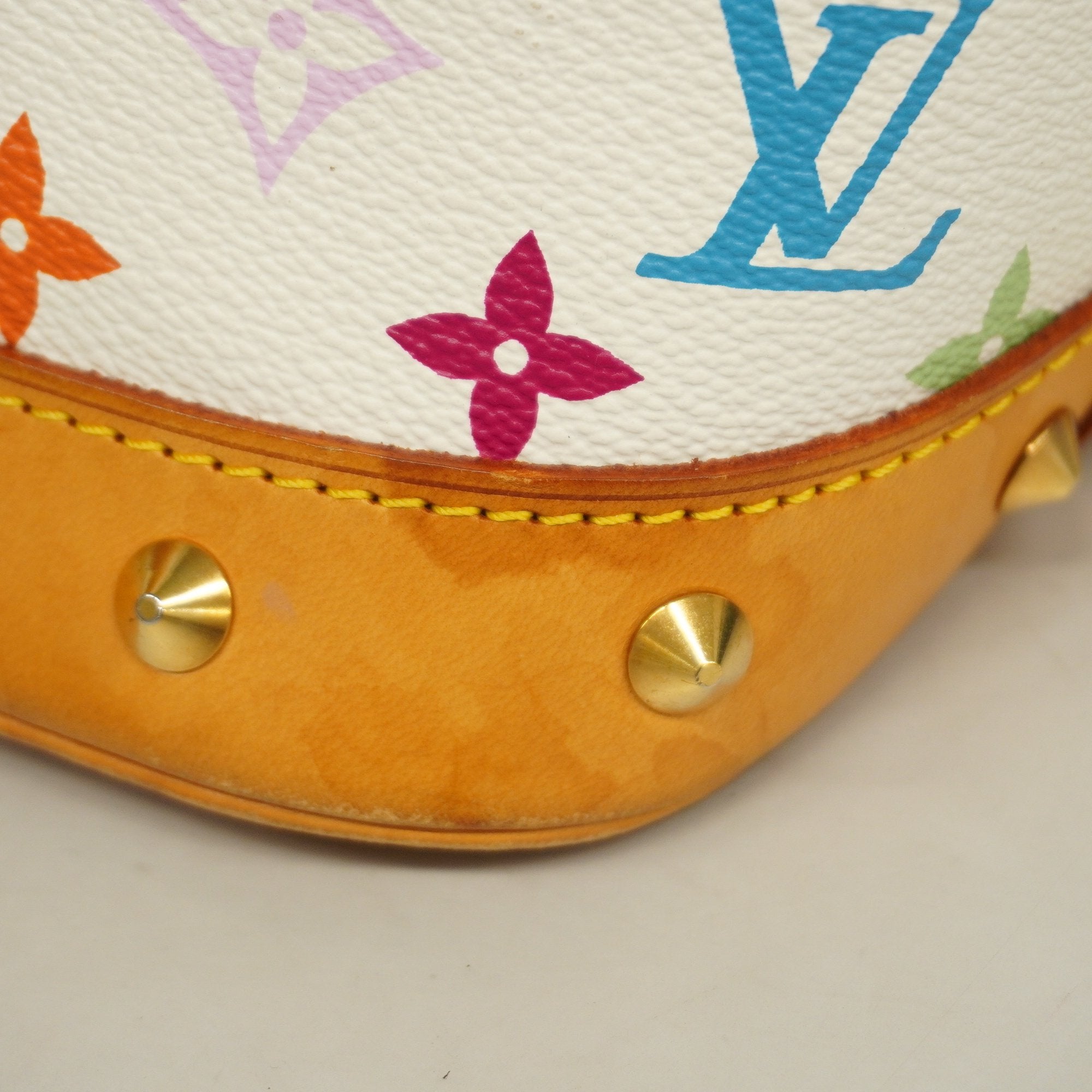 LO-LV bags 3281