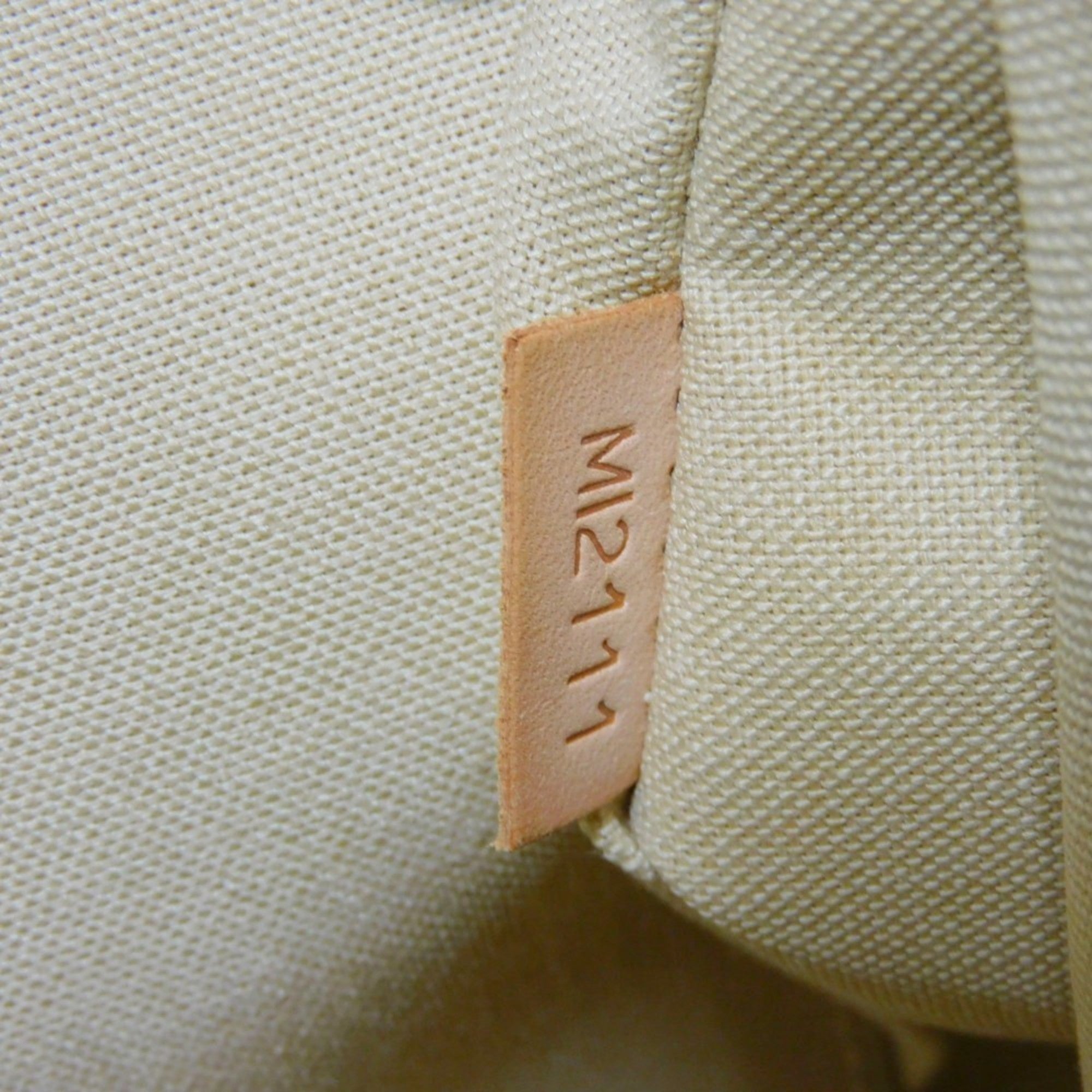 LO-LV bags 3714