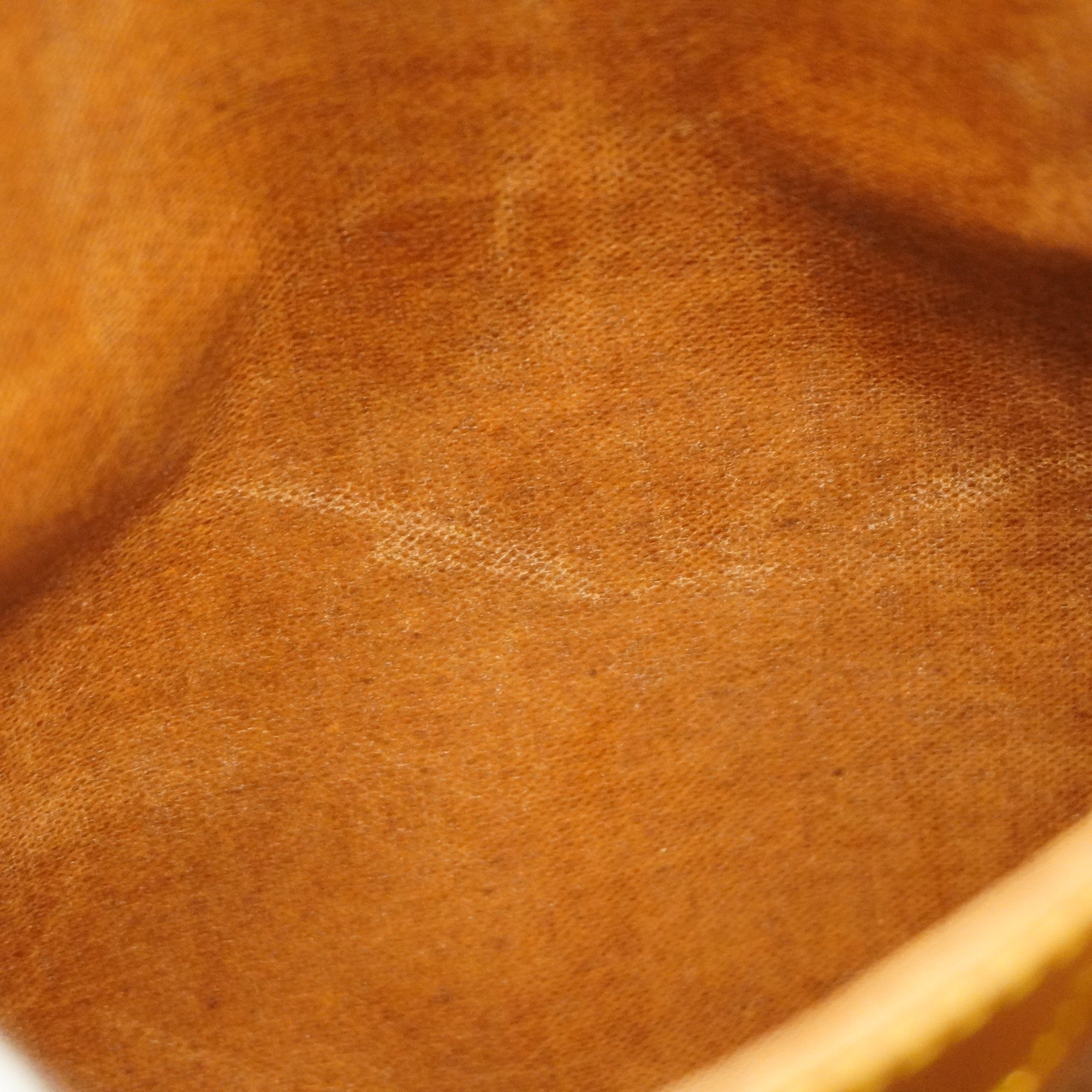 LO-LV bags 3231