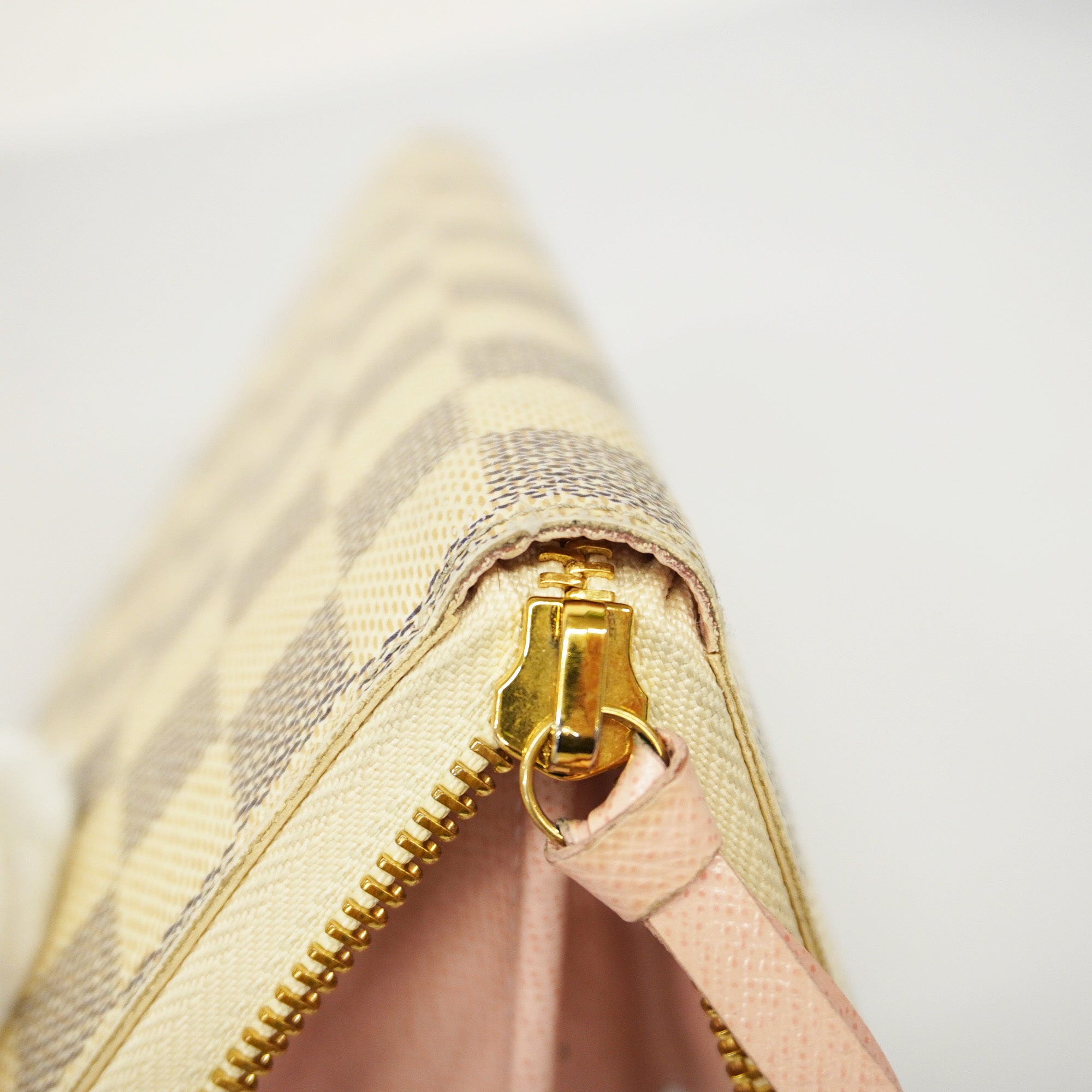 LO-LV bags 3143