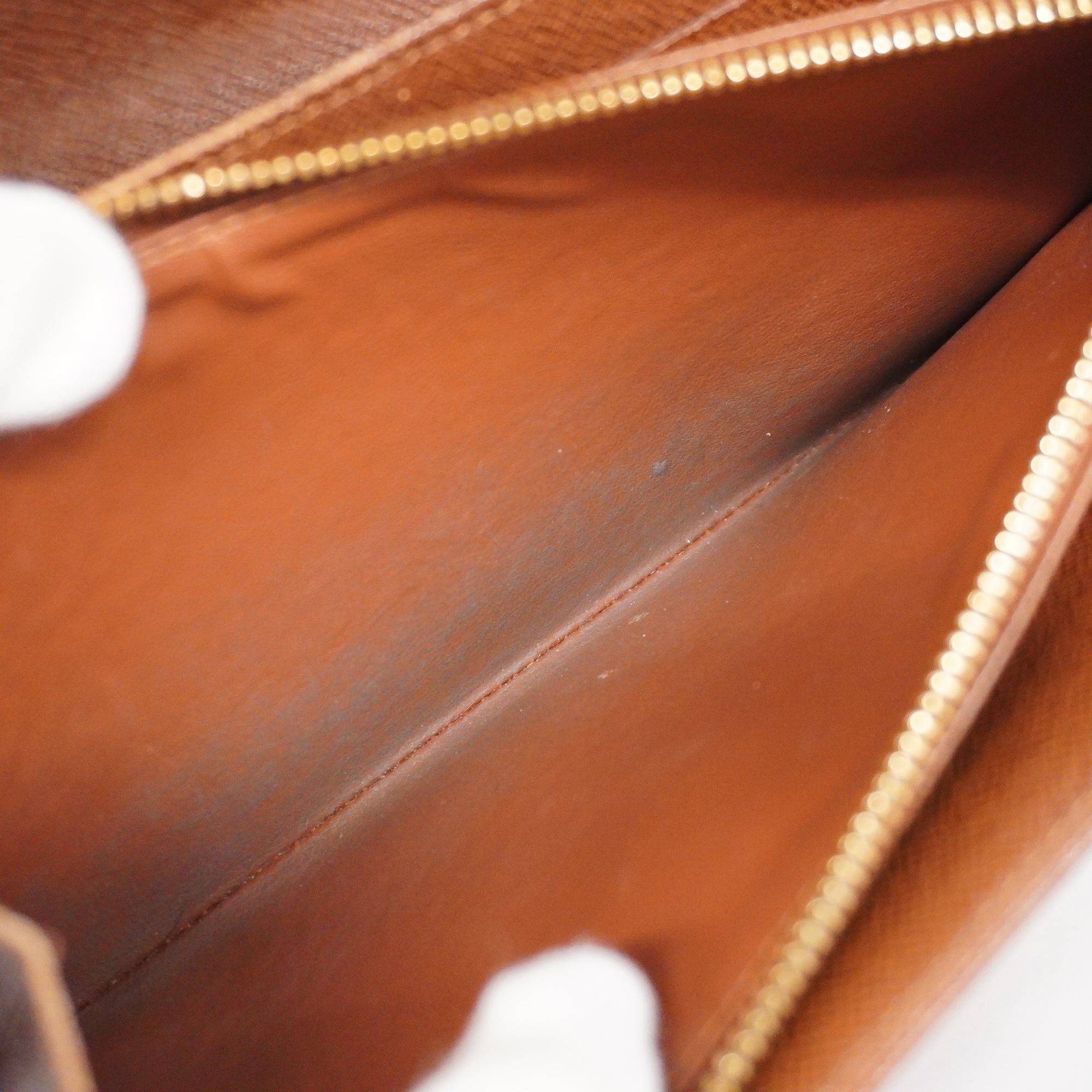 LO-LV bags 3229
