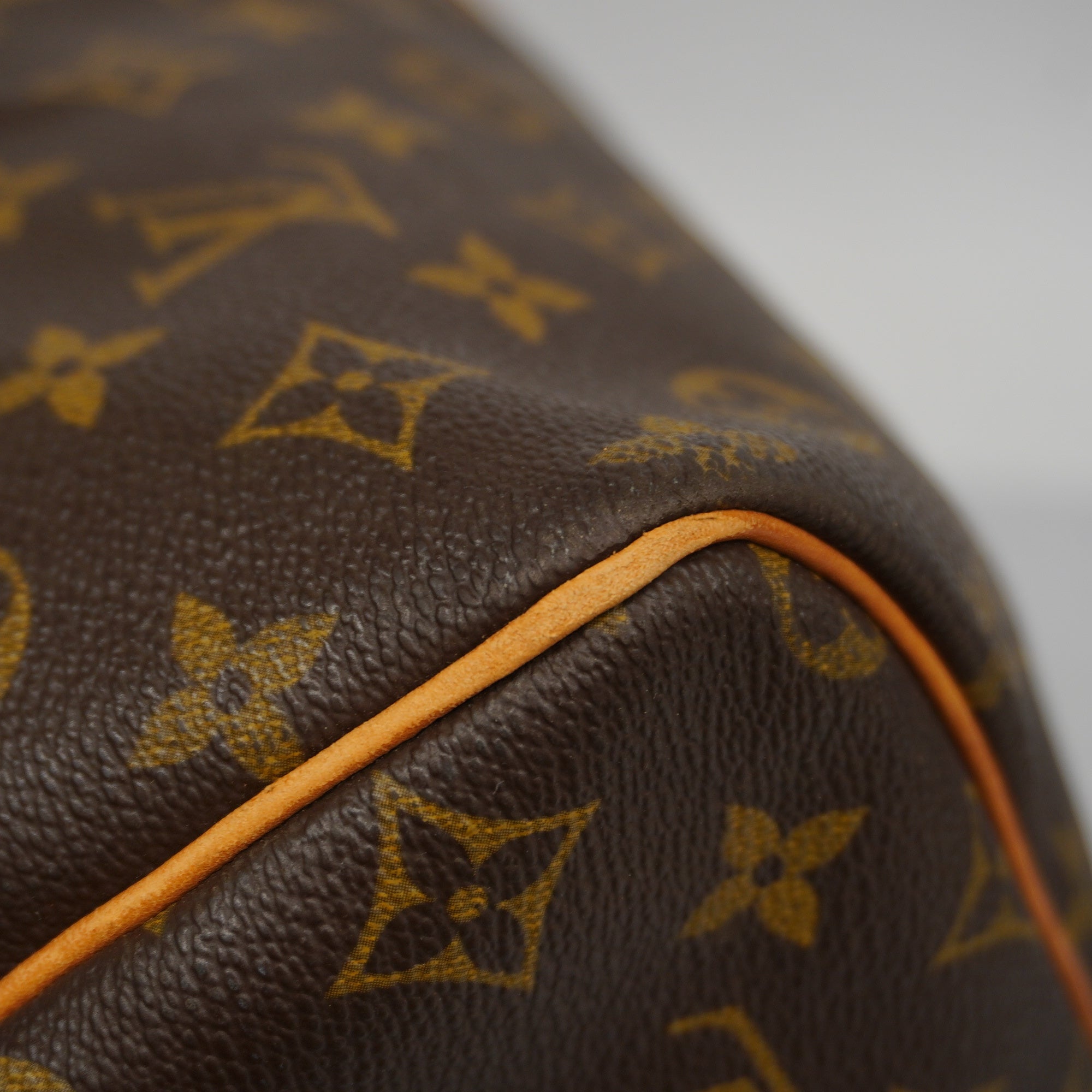 LO-LV bags 3242