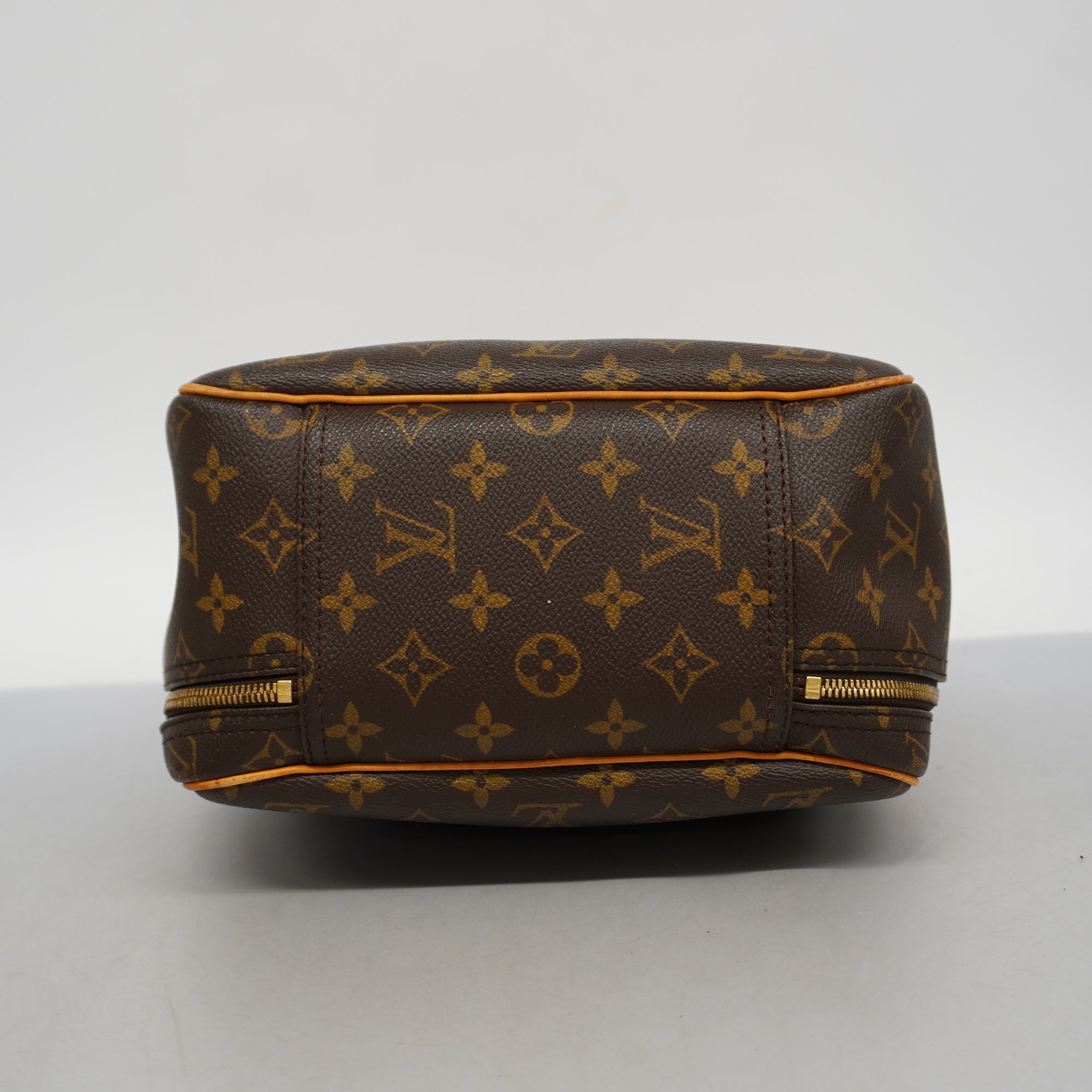 LO-LV bags 3230