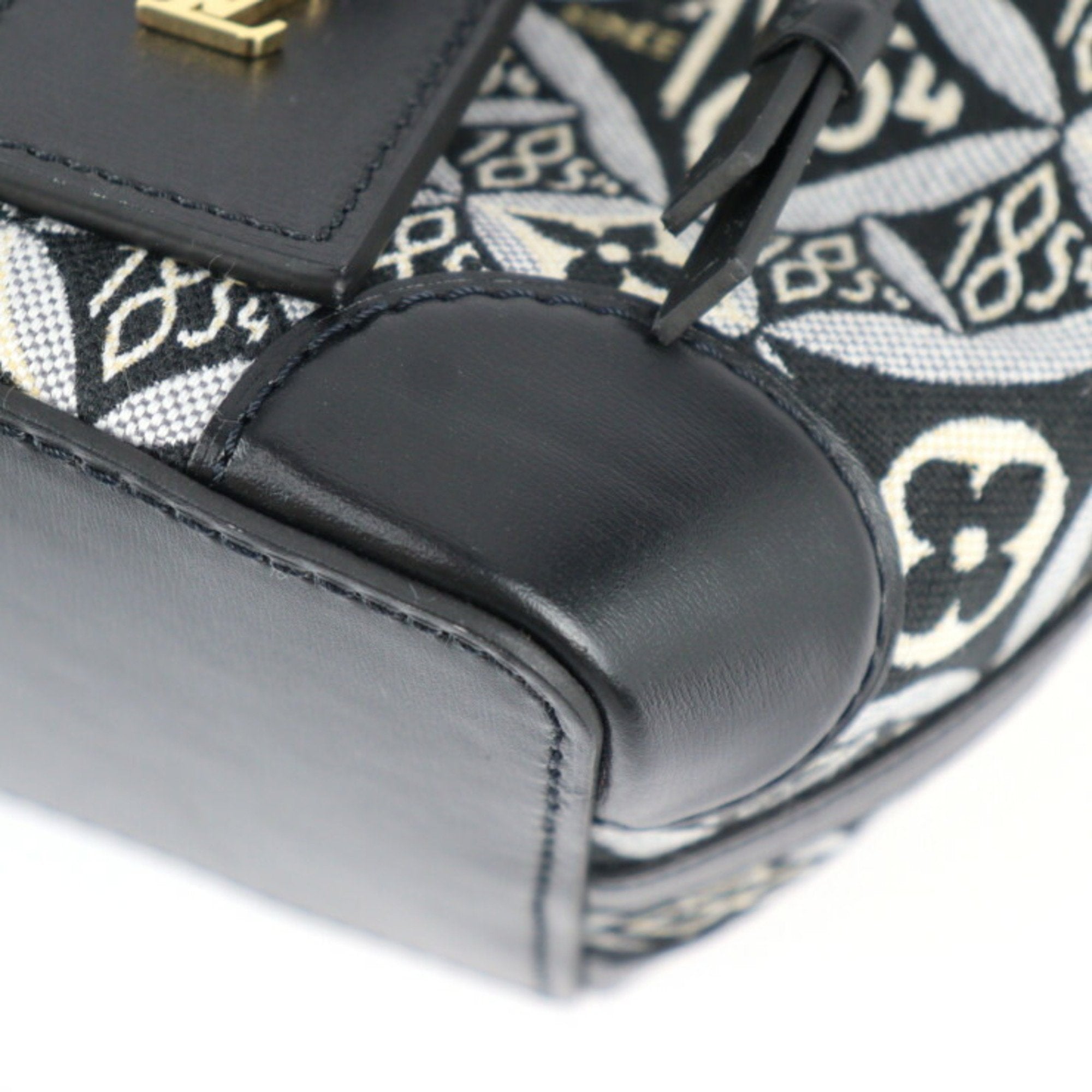 LO-LV bags 8604