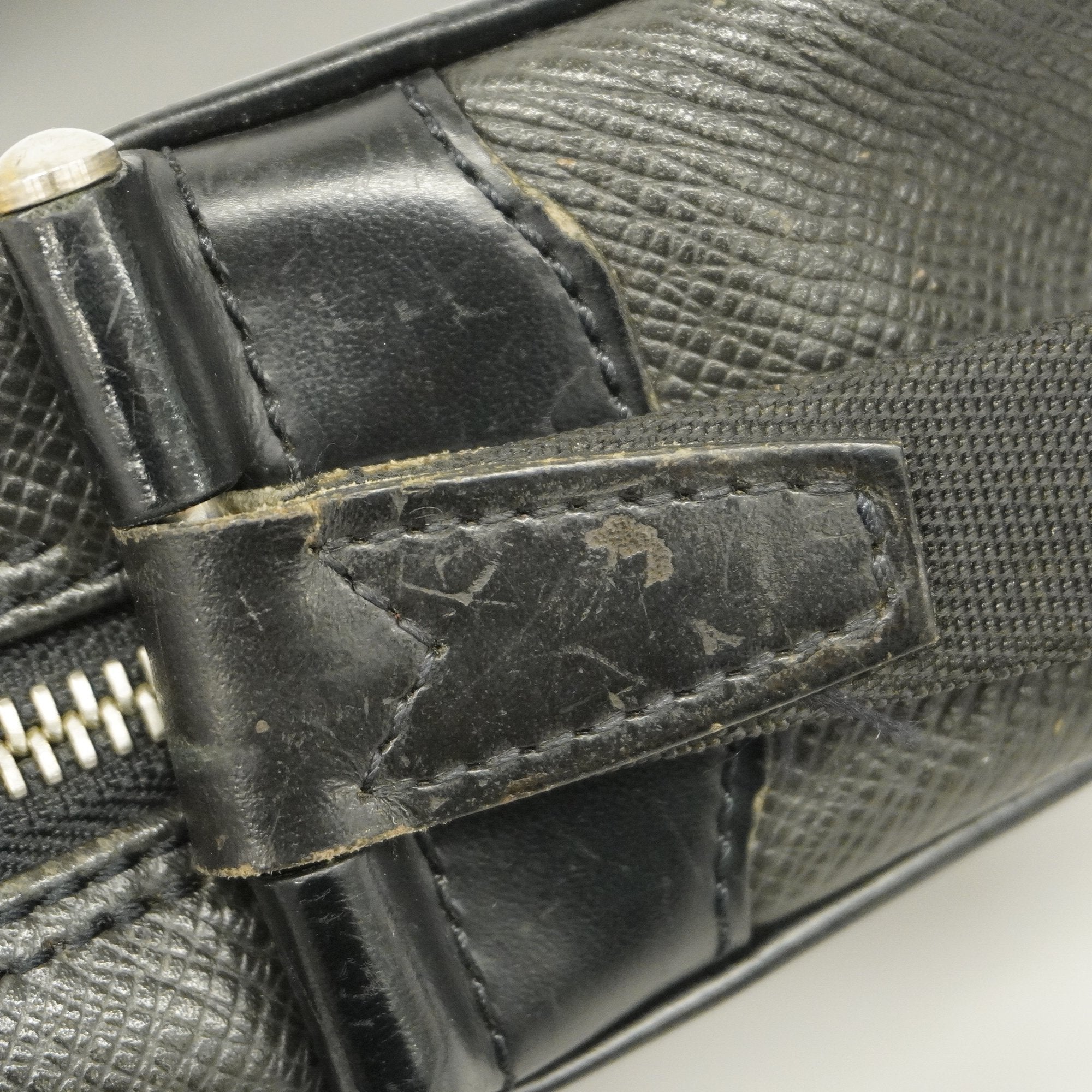 LO-LV bags 3356
