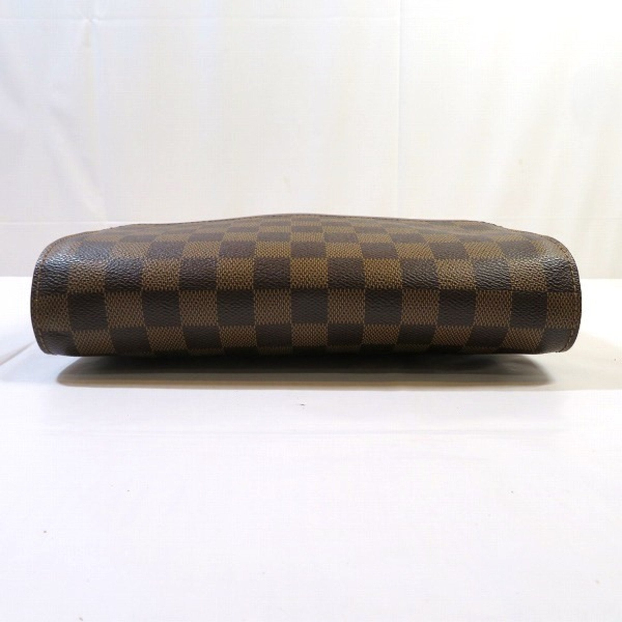 LO-LV bags 1882