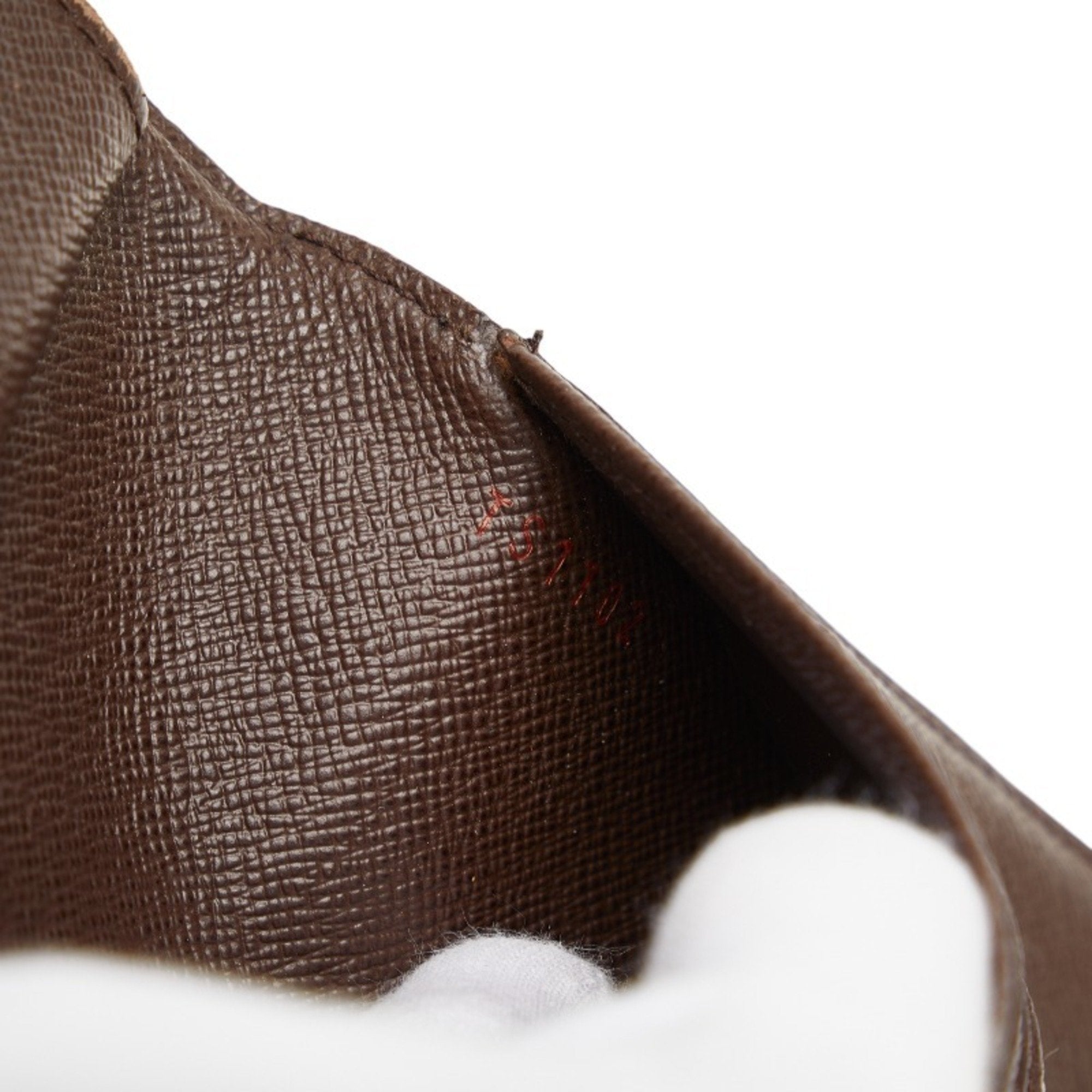 LO-LV bags 1842