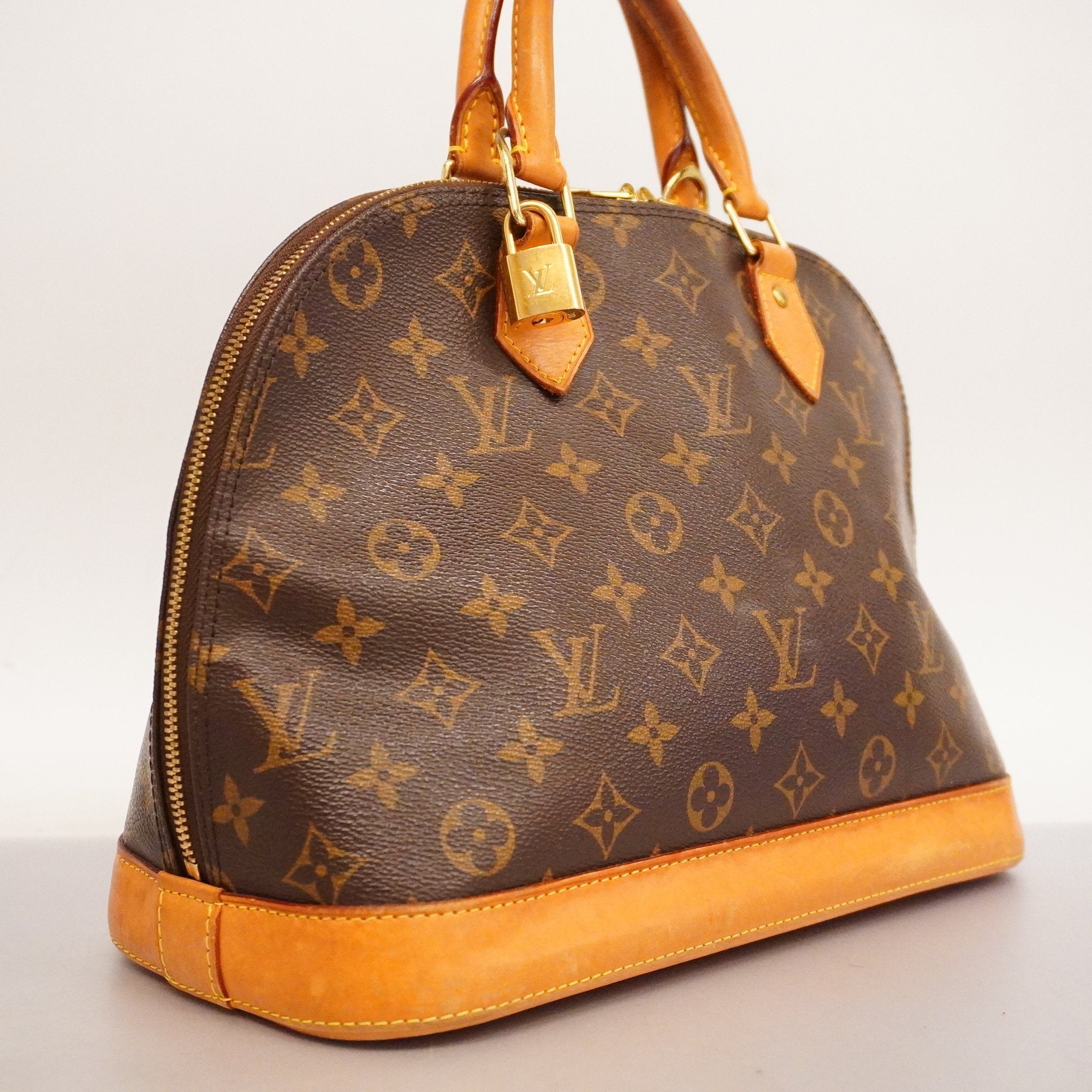 LO-LV bags 3202