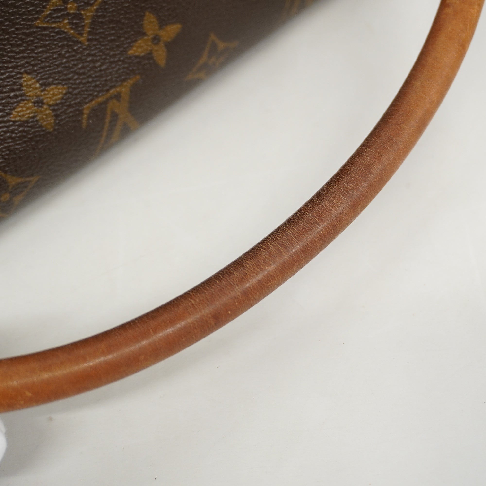 LO-LV bags 3274