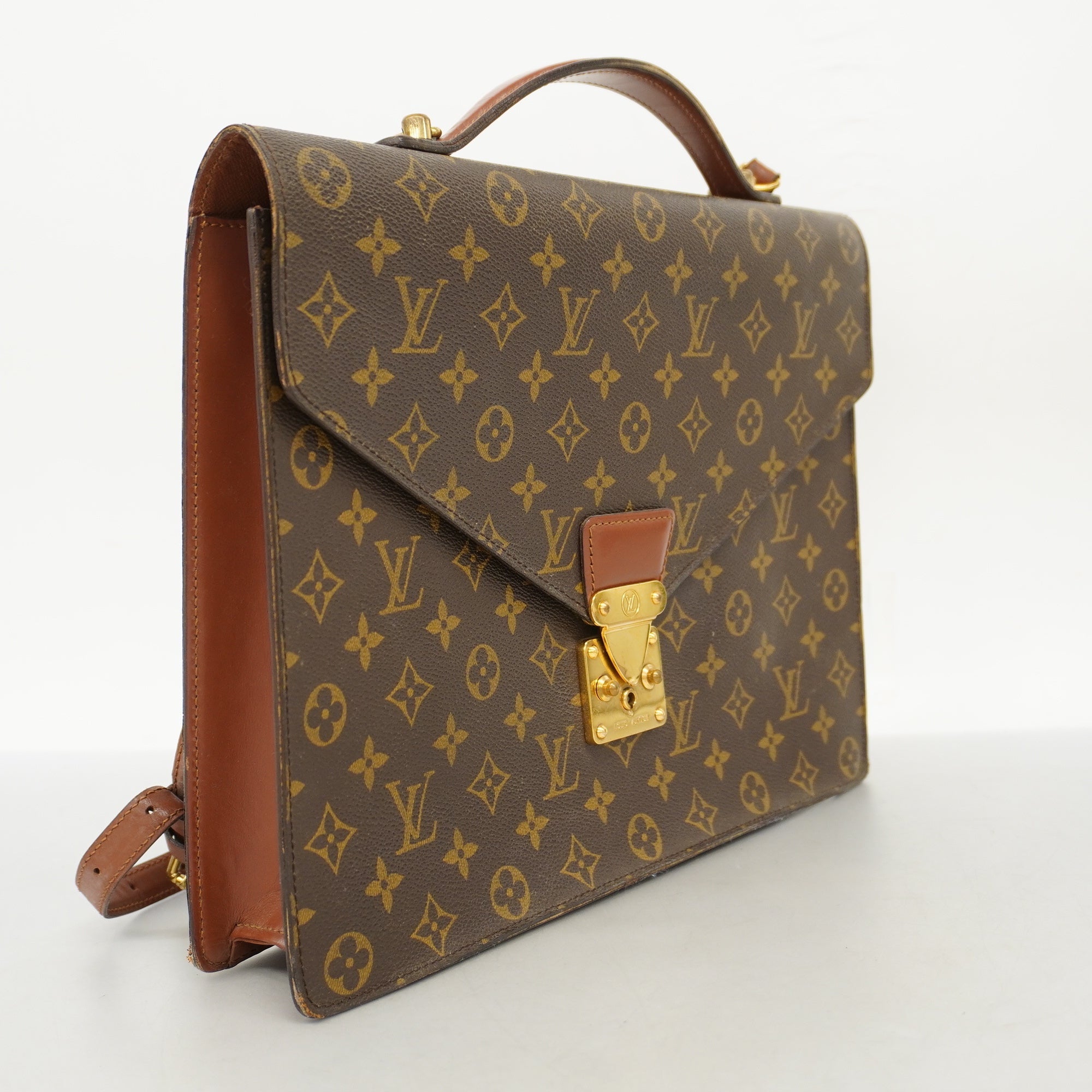 LO-LV bags 3211