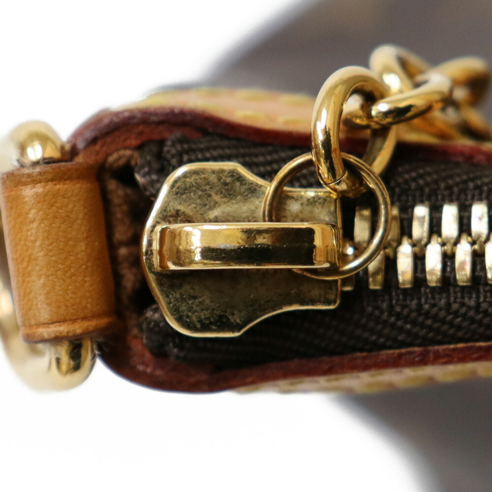 LO-LV bags 6851