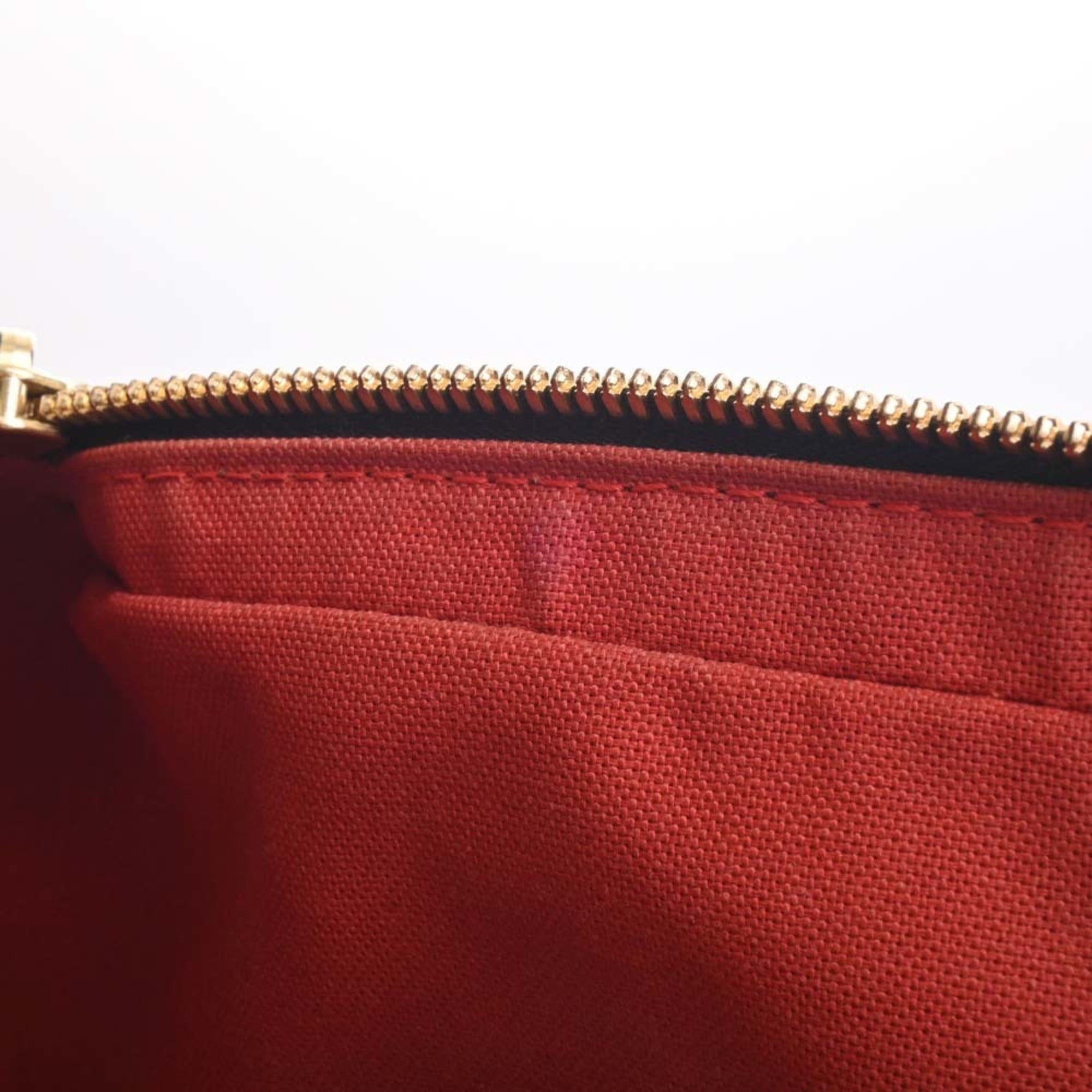 LO-LV bags 1712