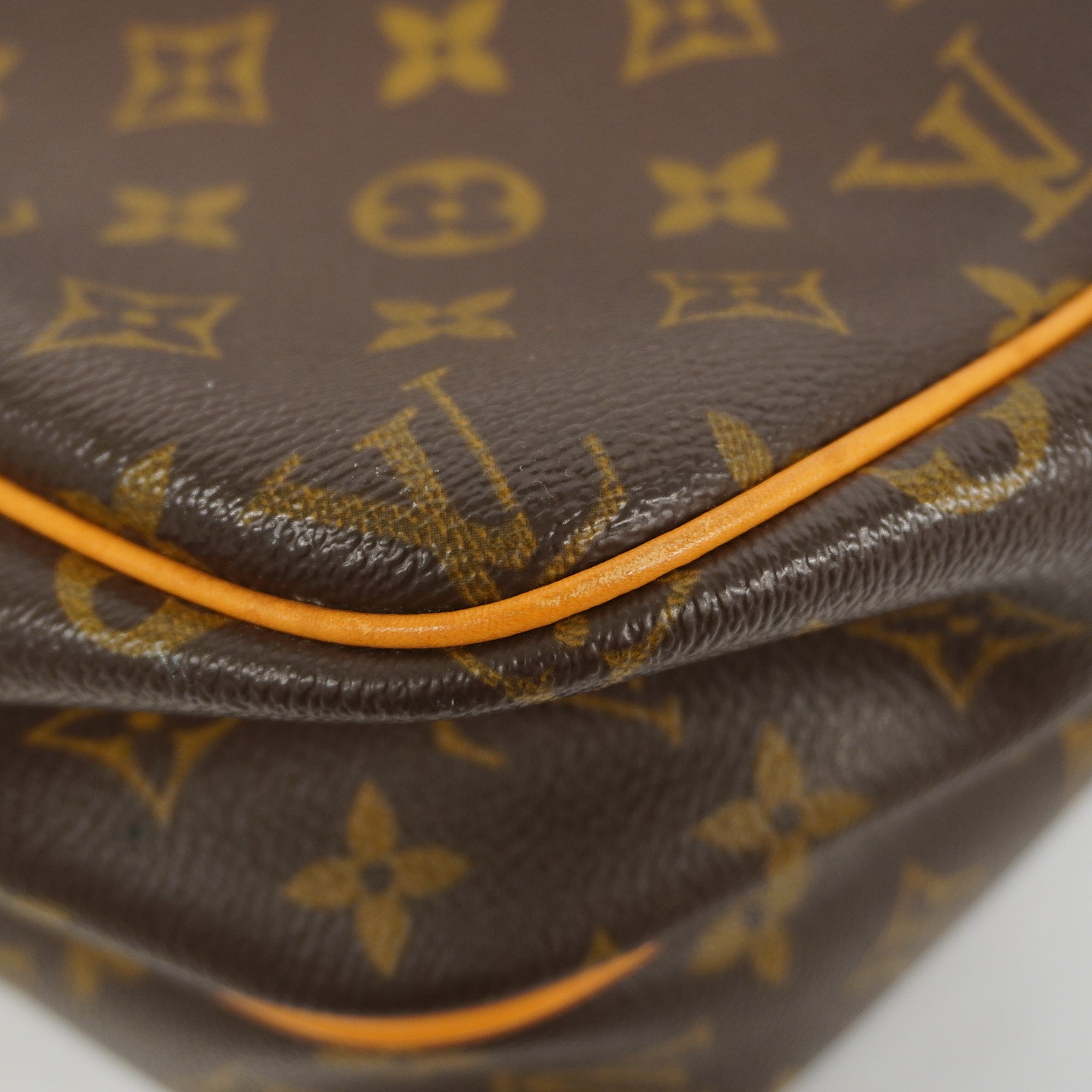LO-LV bags 3308