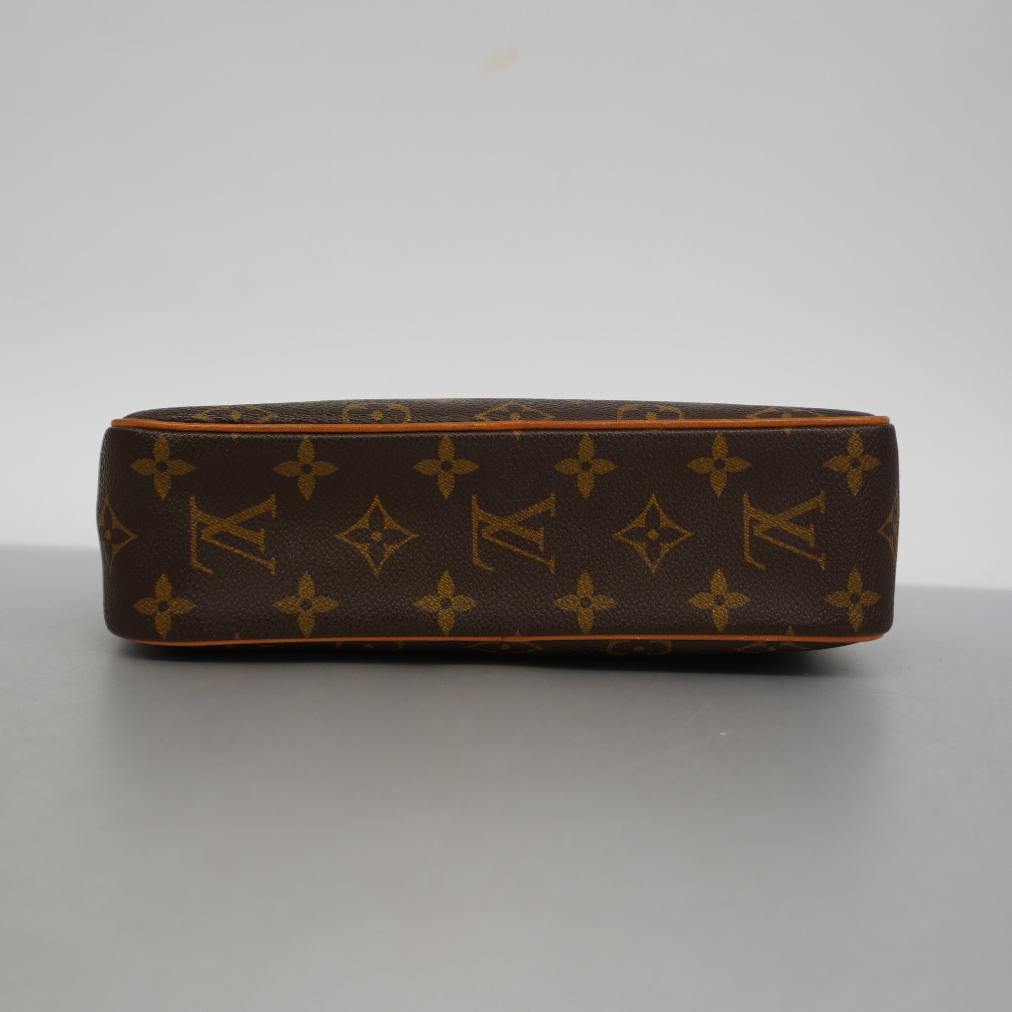 LO-LV bags 3216