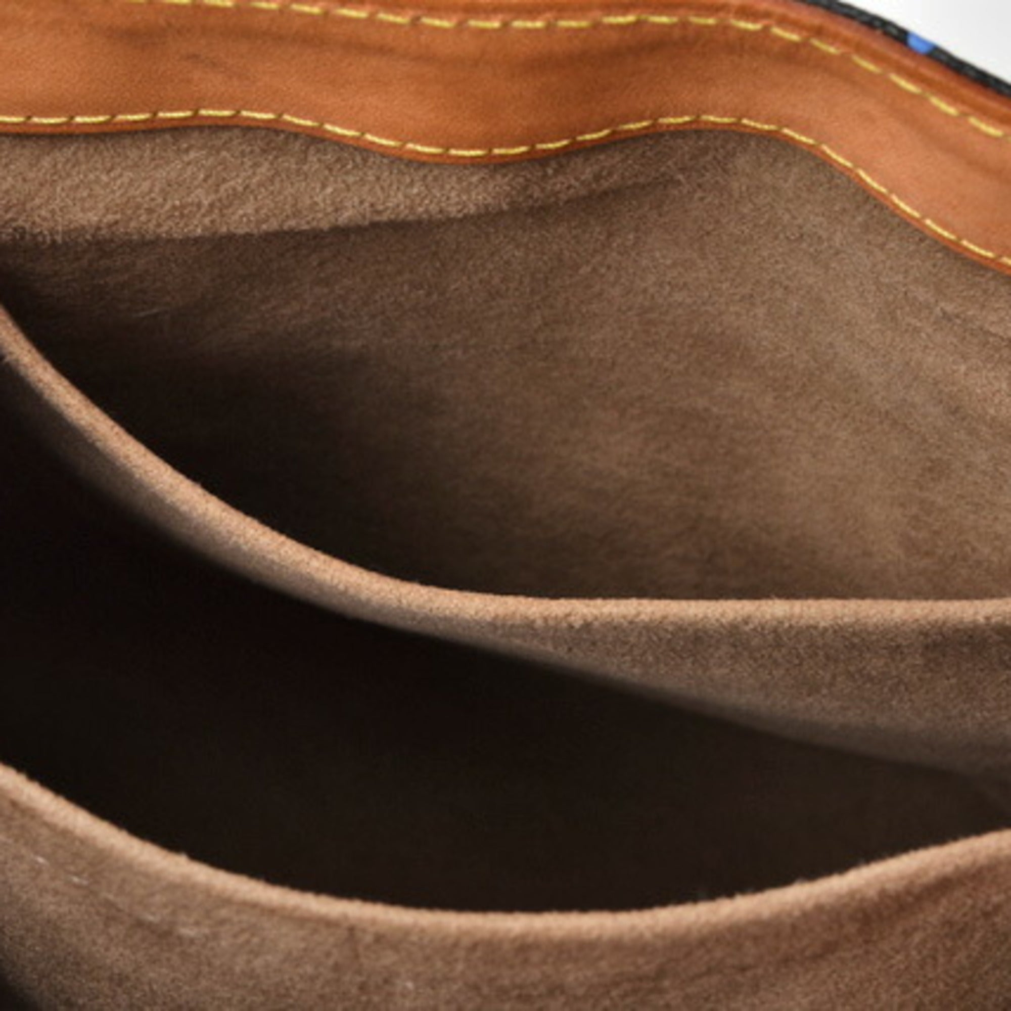 LO-LV bags 6880