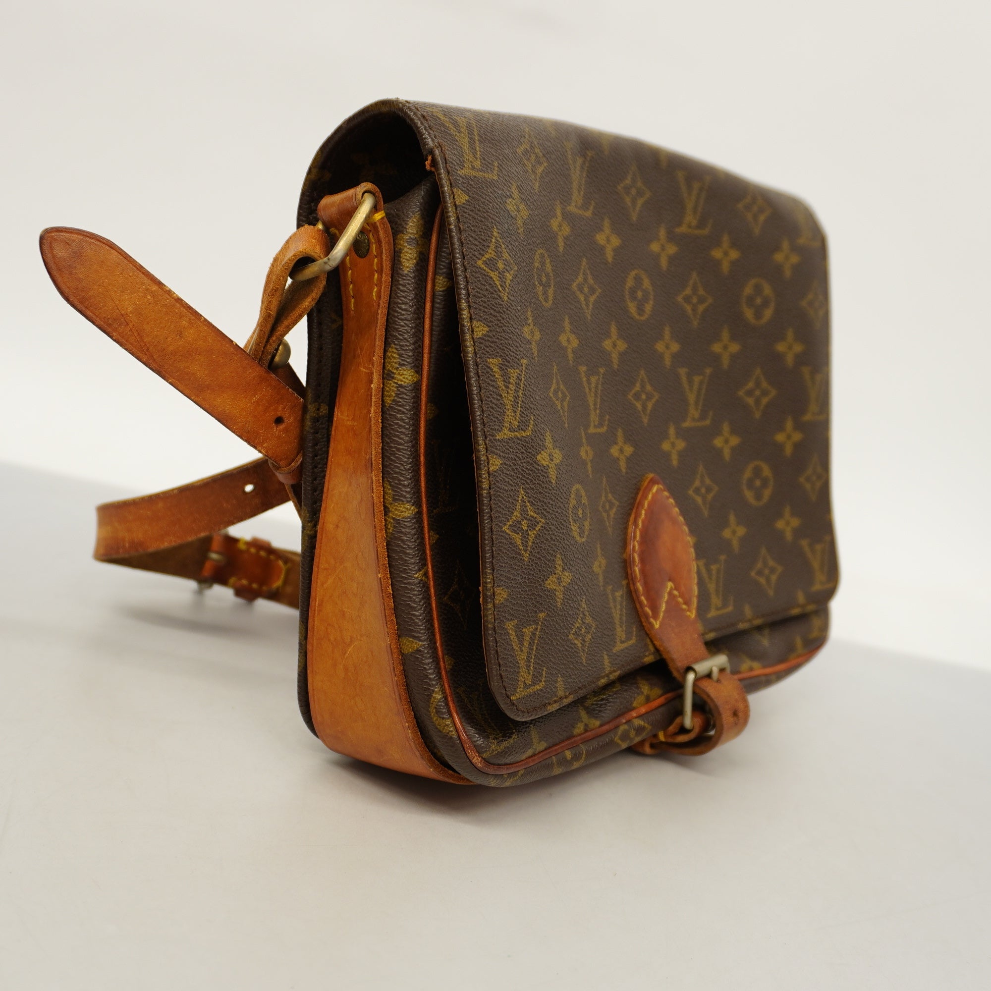 LO-LV bags 3212