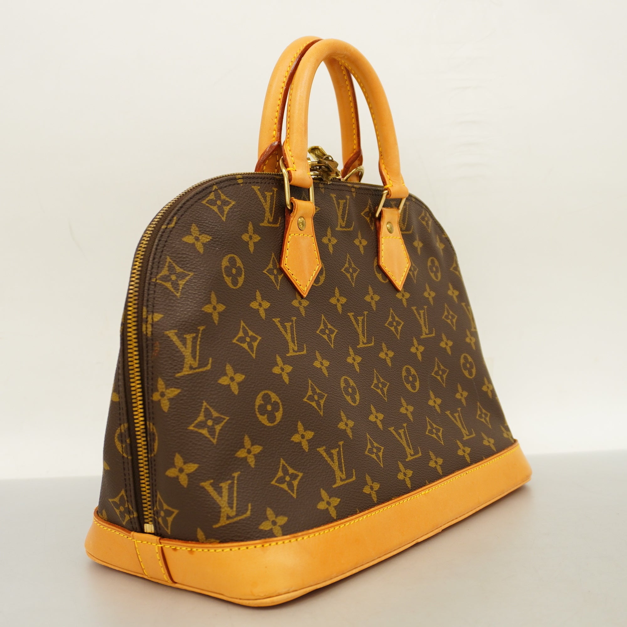 LO-LV bags 3200