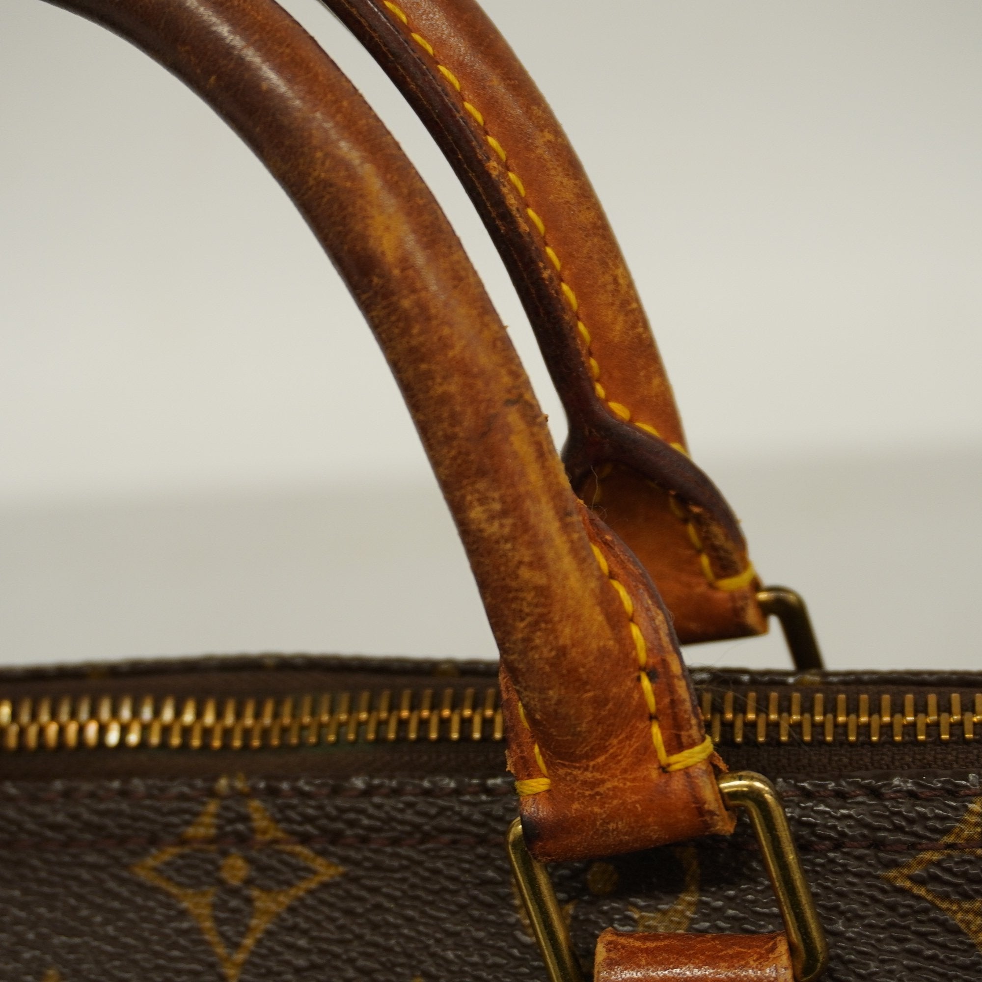 LO-LV bags 3320
