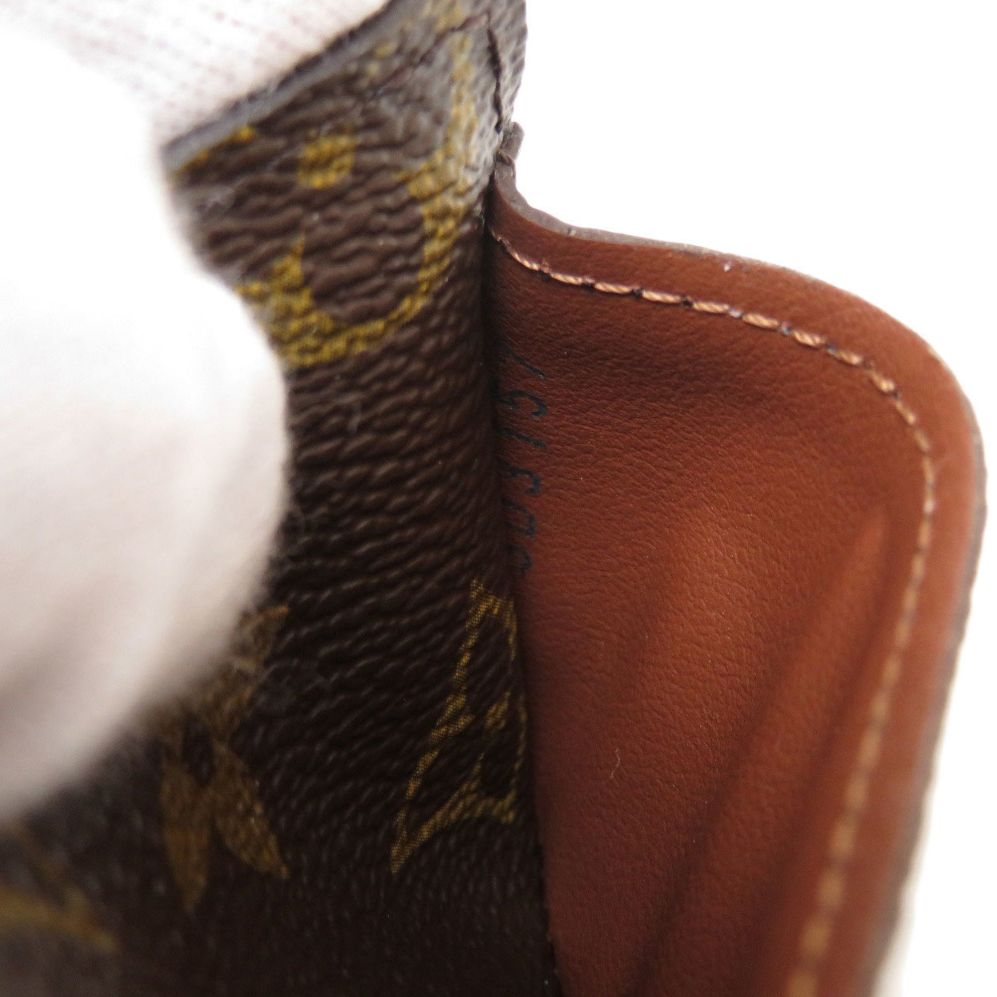 LO-LV bags 5127