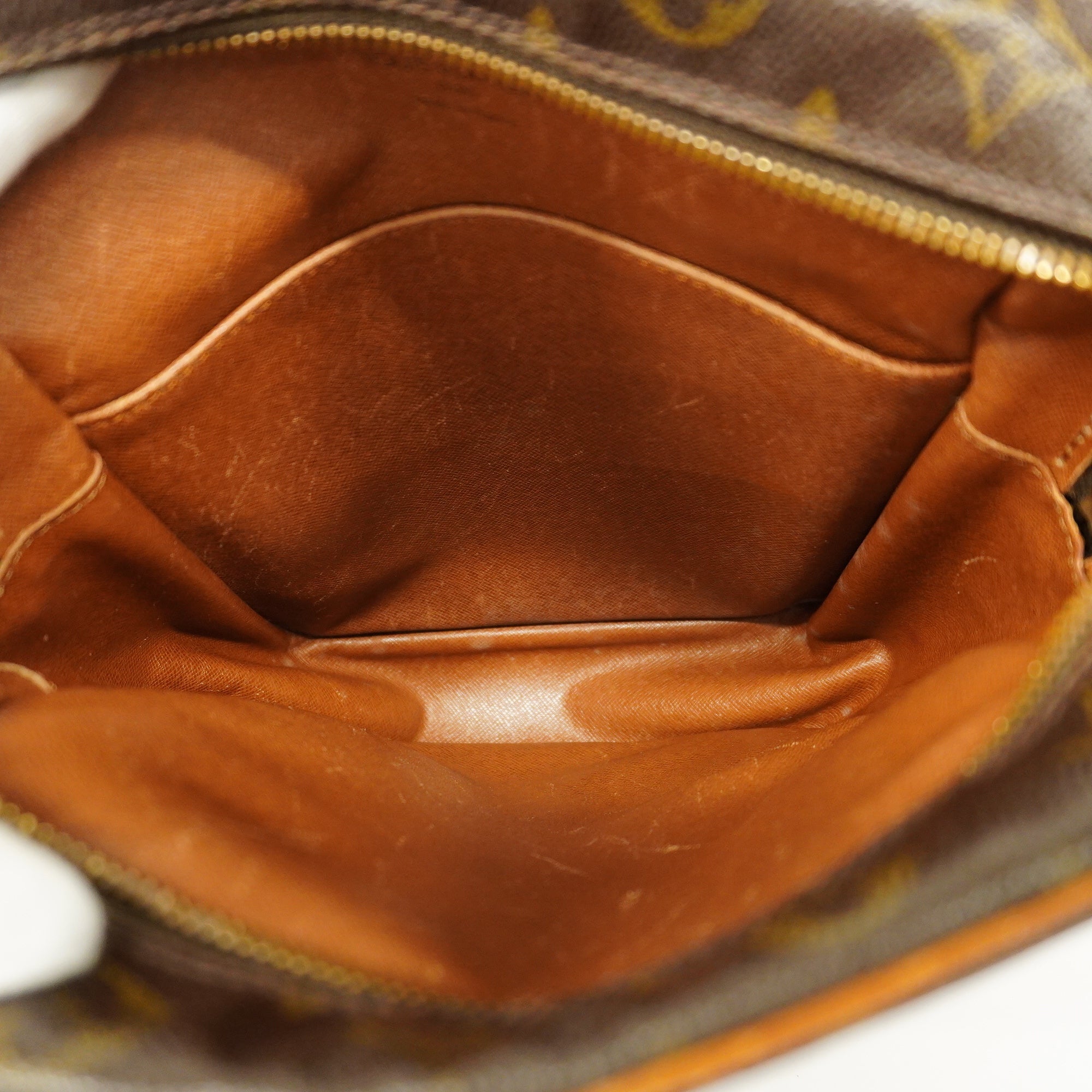 LO-LV bags 3221