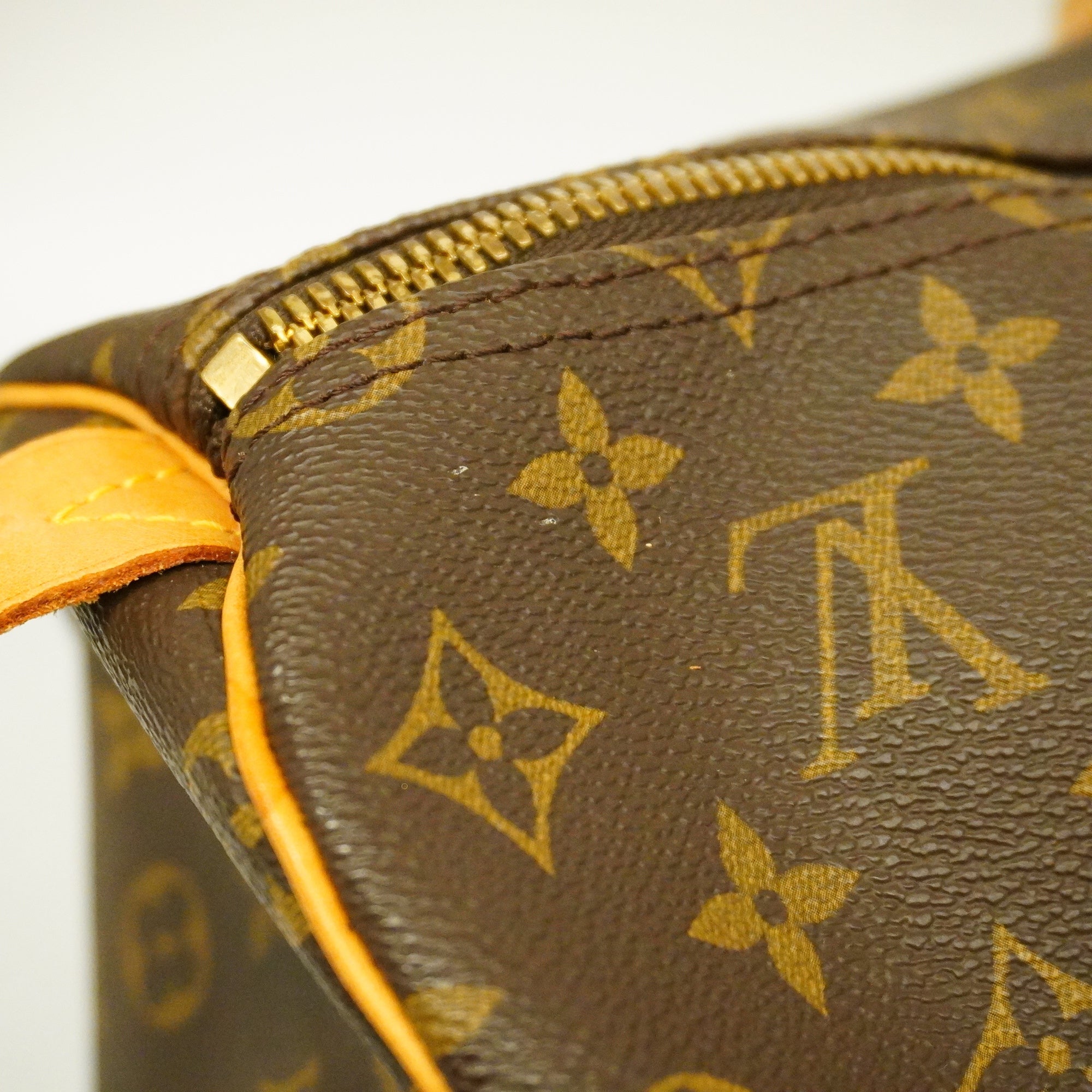 LO-LV bags 3247
