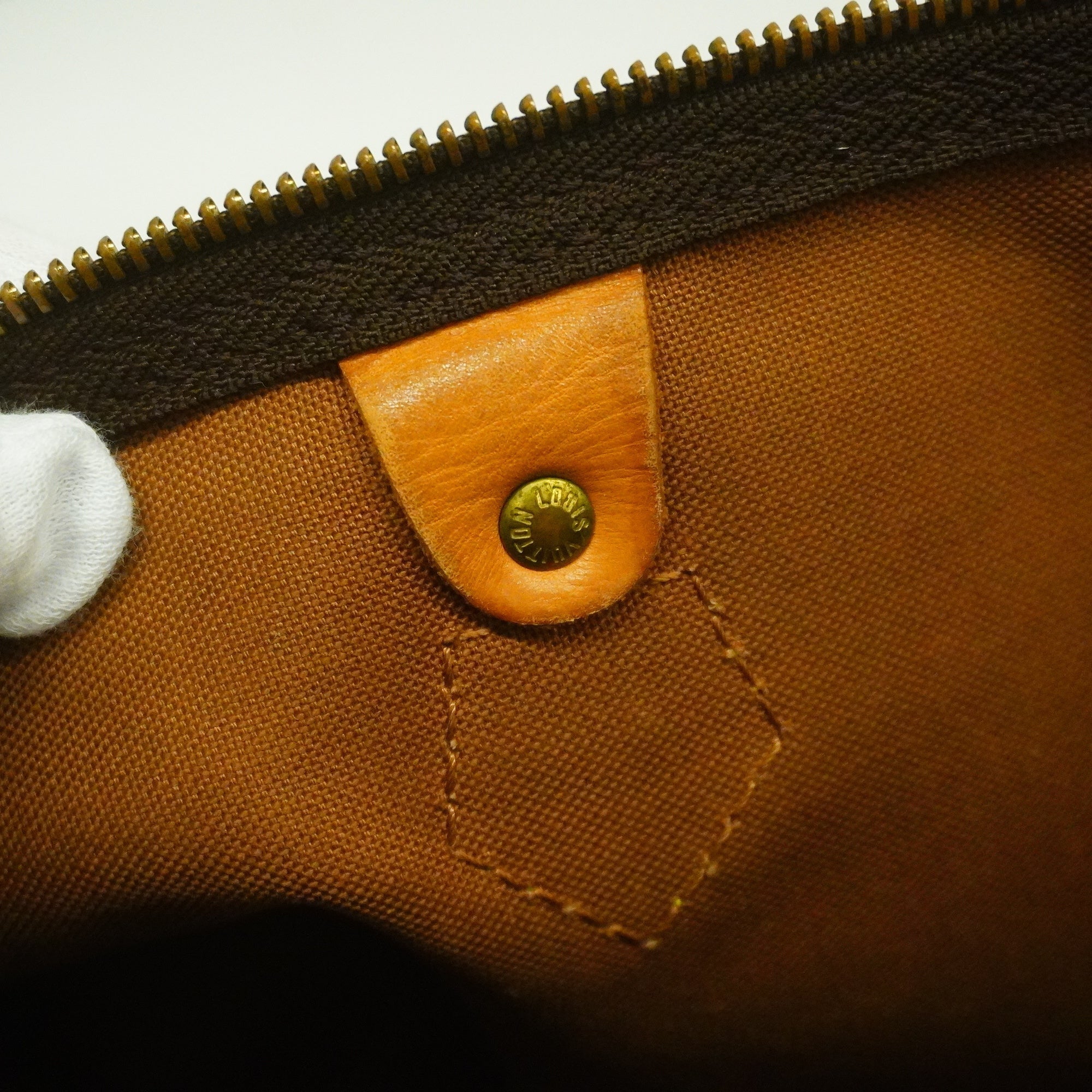 LO-LV bags 3330