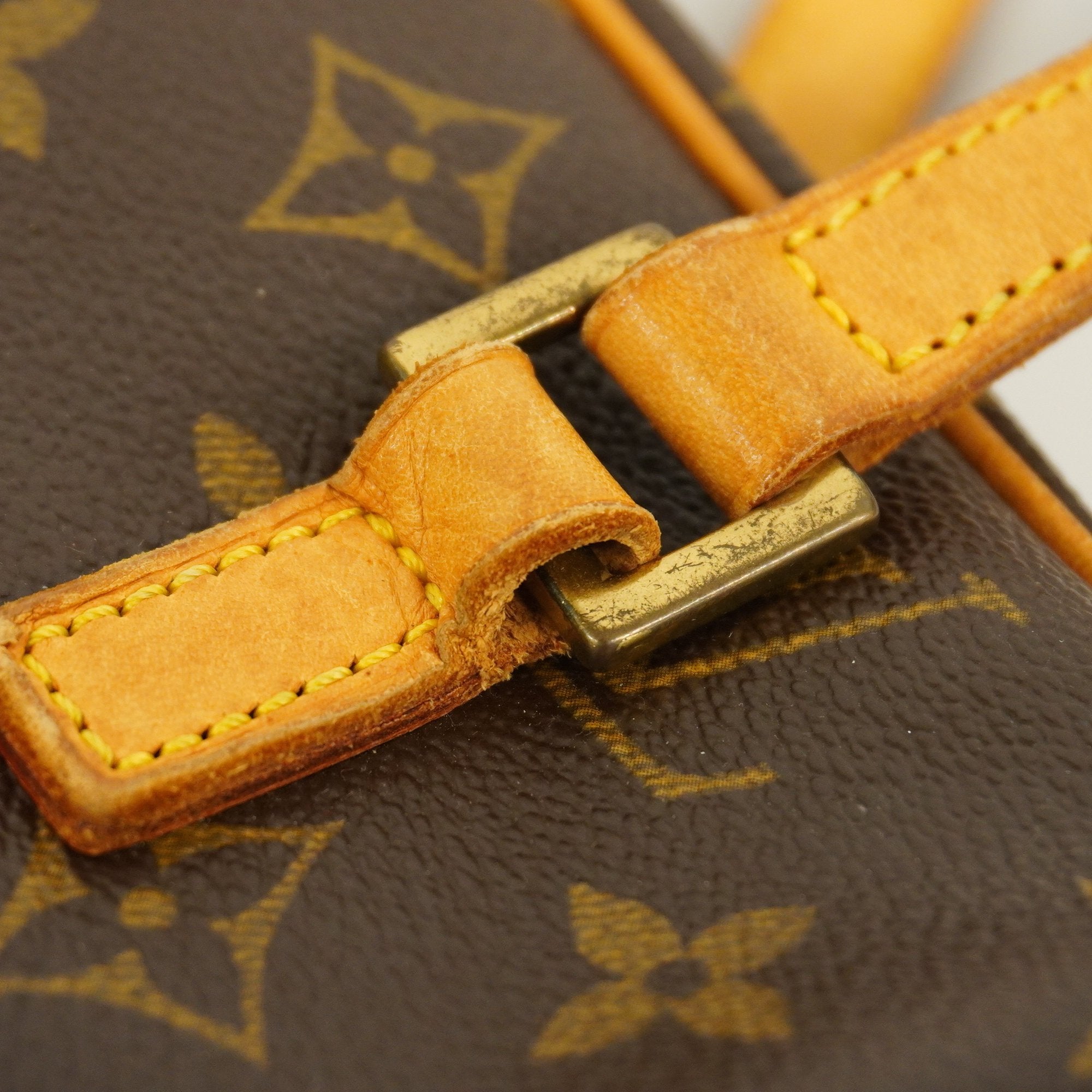 LO-LV bags 3215