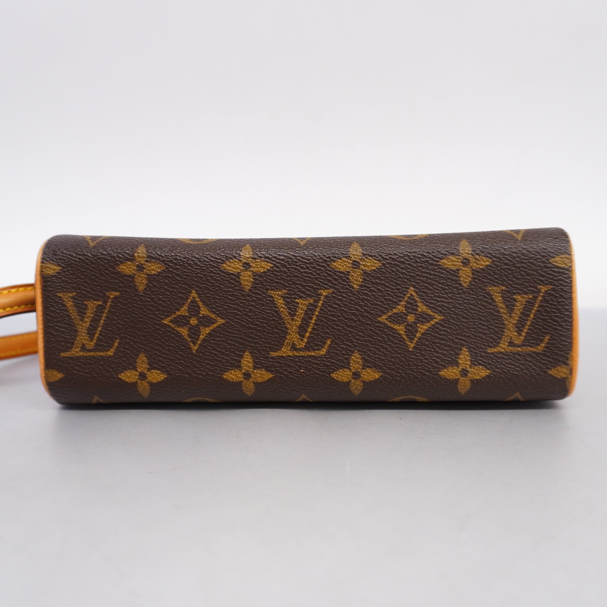 LO-LV bags 3307