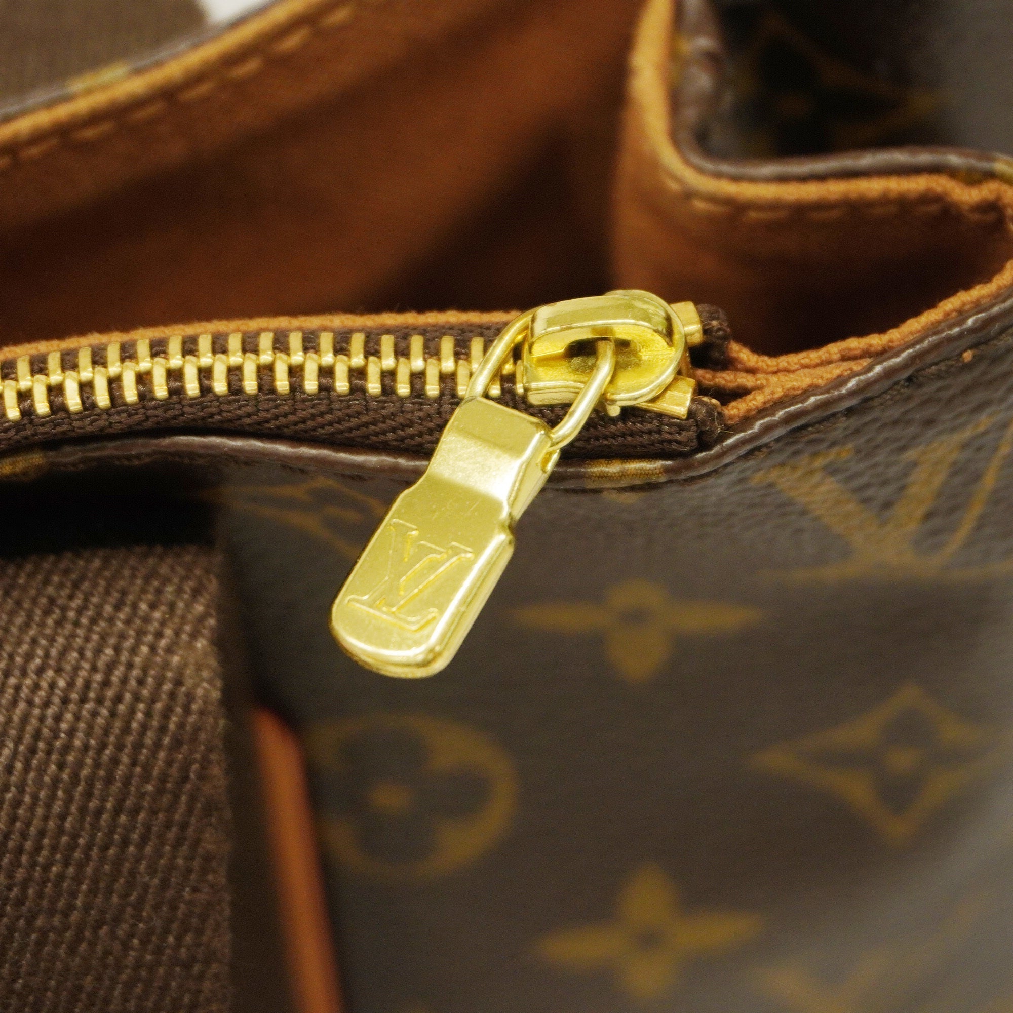 LO-LV bags 3209