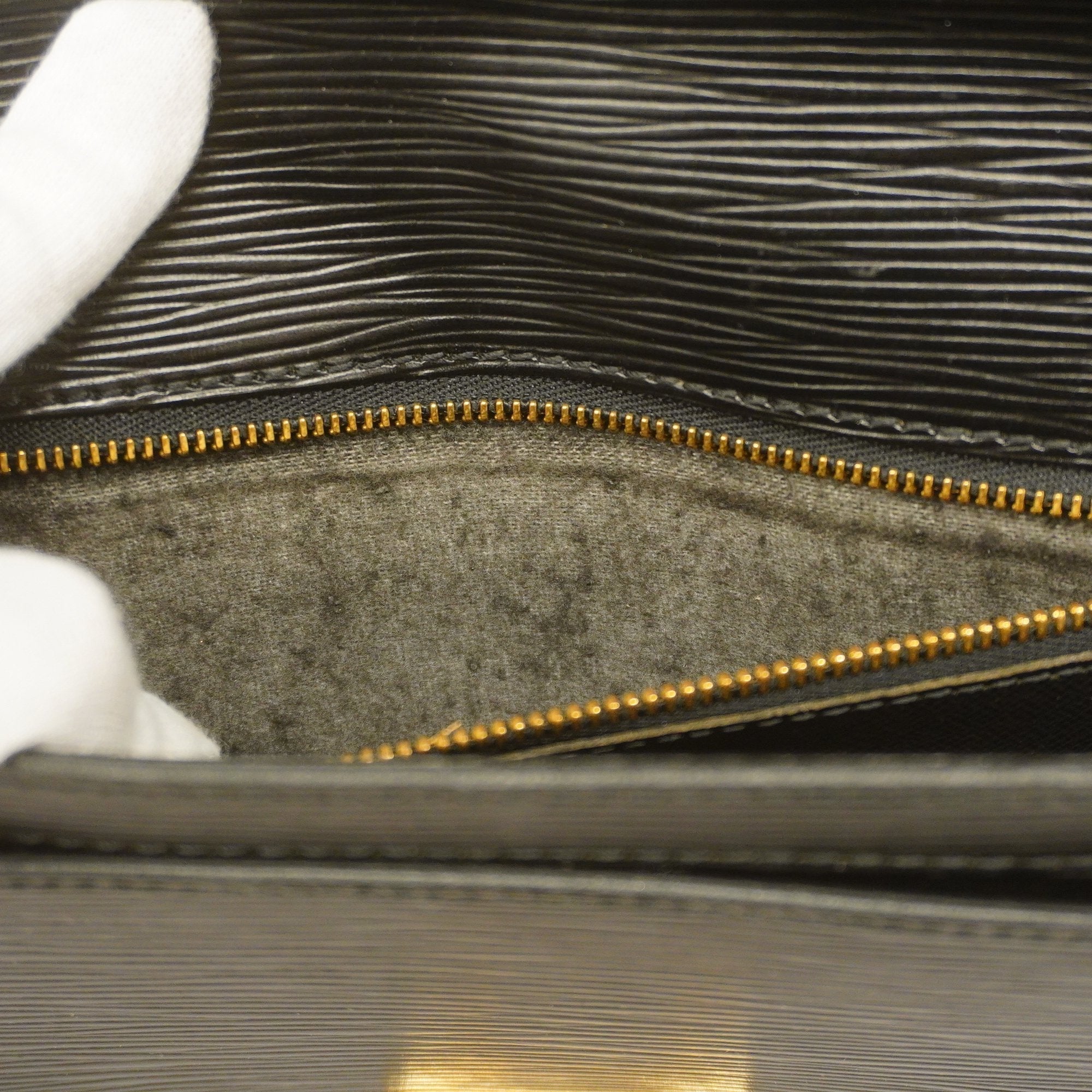 LO-LV bags 3189