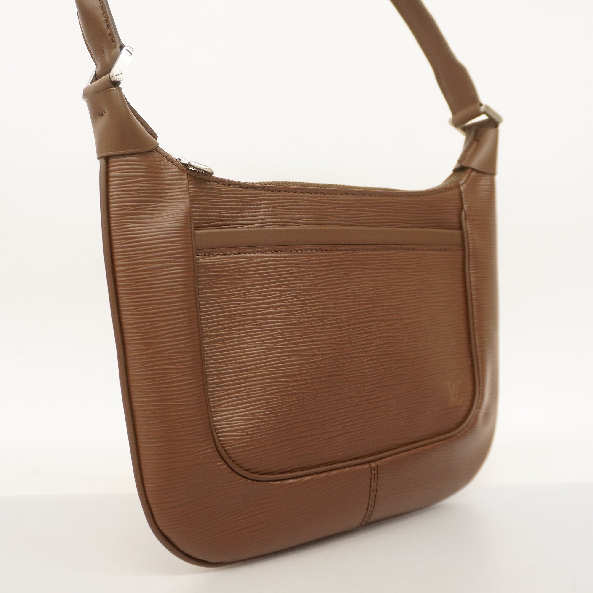 LO-LV bags 3179
