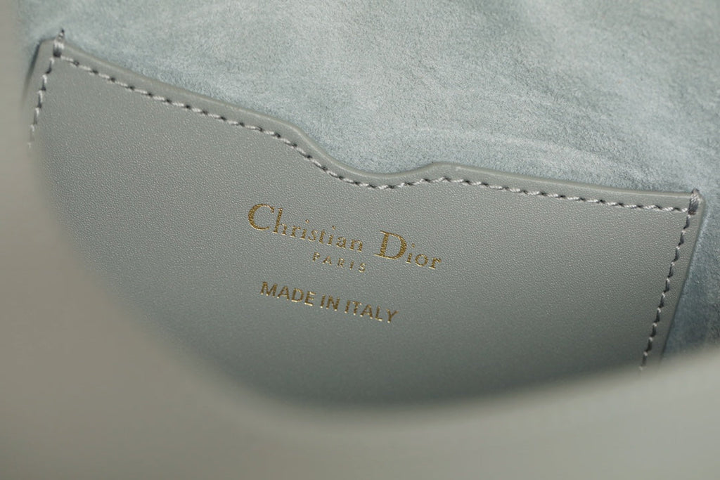 MEDIUM CD BOBBY 22CM DARK GREY CALFSKIN GOLD HARDWARE