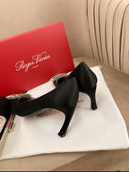 TROMPETTE PUMPS IN BLACK SILK CRYSTAL BUCKLE
