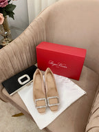 TROMPETTE PUMPS IN BEIGE SILK CRYSTAL BUCKLE