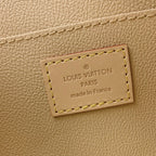 POCHETTE COSMÉTIQUE PM 19 IN BROWN MONOGRAM CANVAS