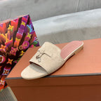 Summer Charms Sandals in Pale Gray Suede Pink Lambskin
