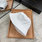 BUCKET HAT IN WHITE RE-NYLON 234104
