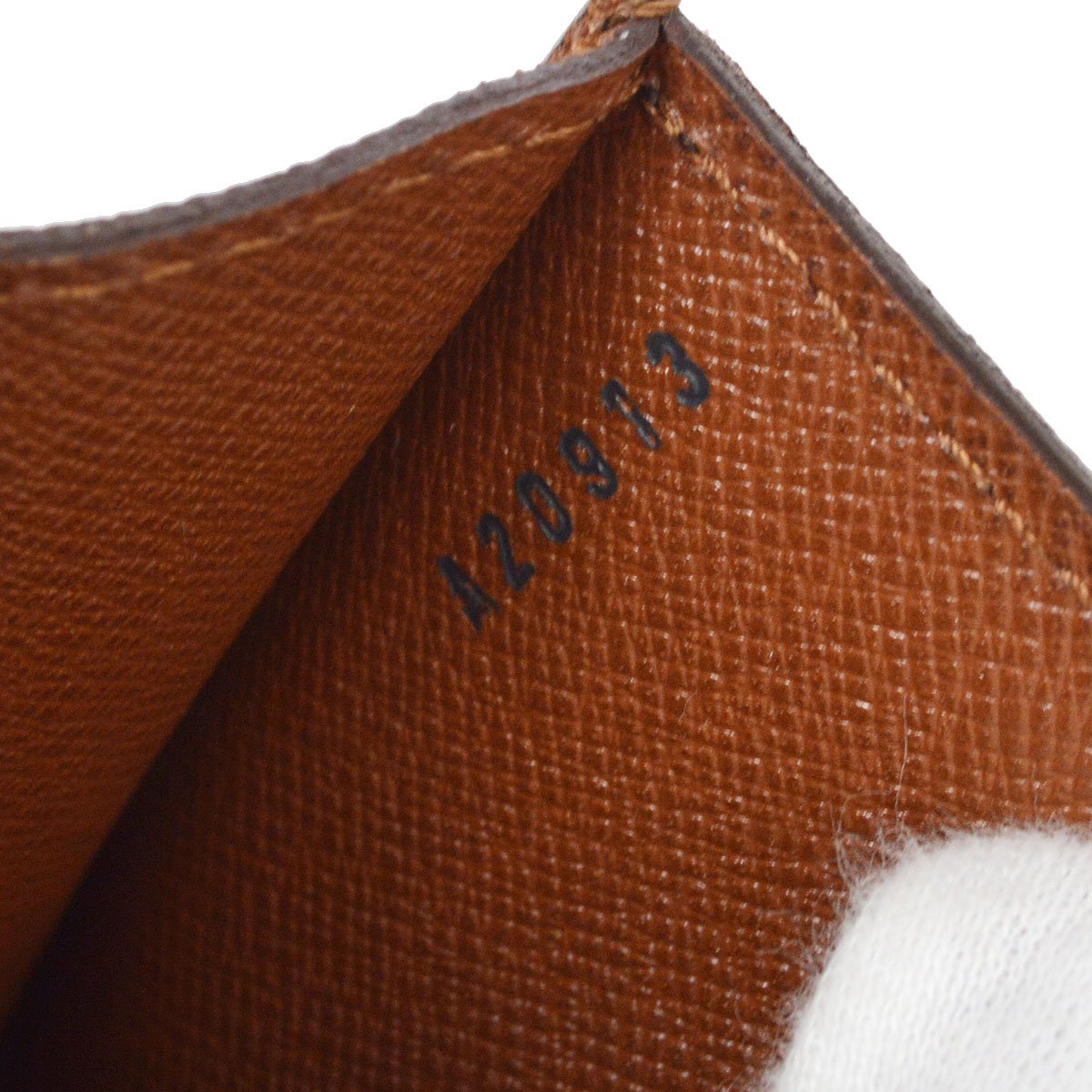 LO-LV bags 9178