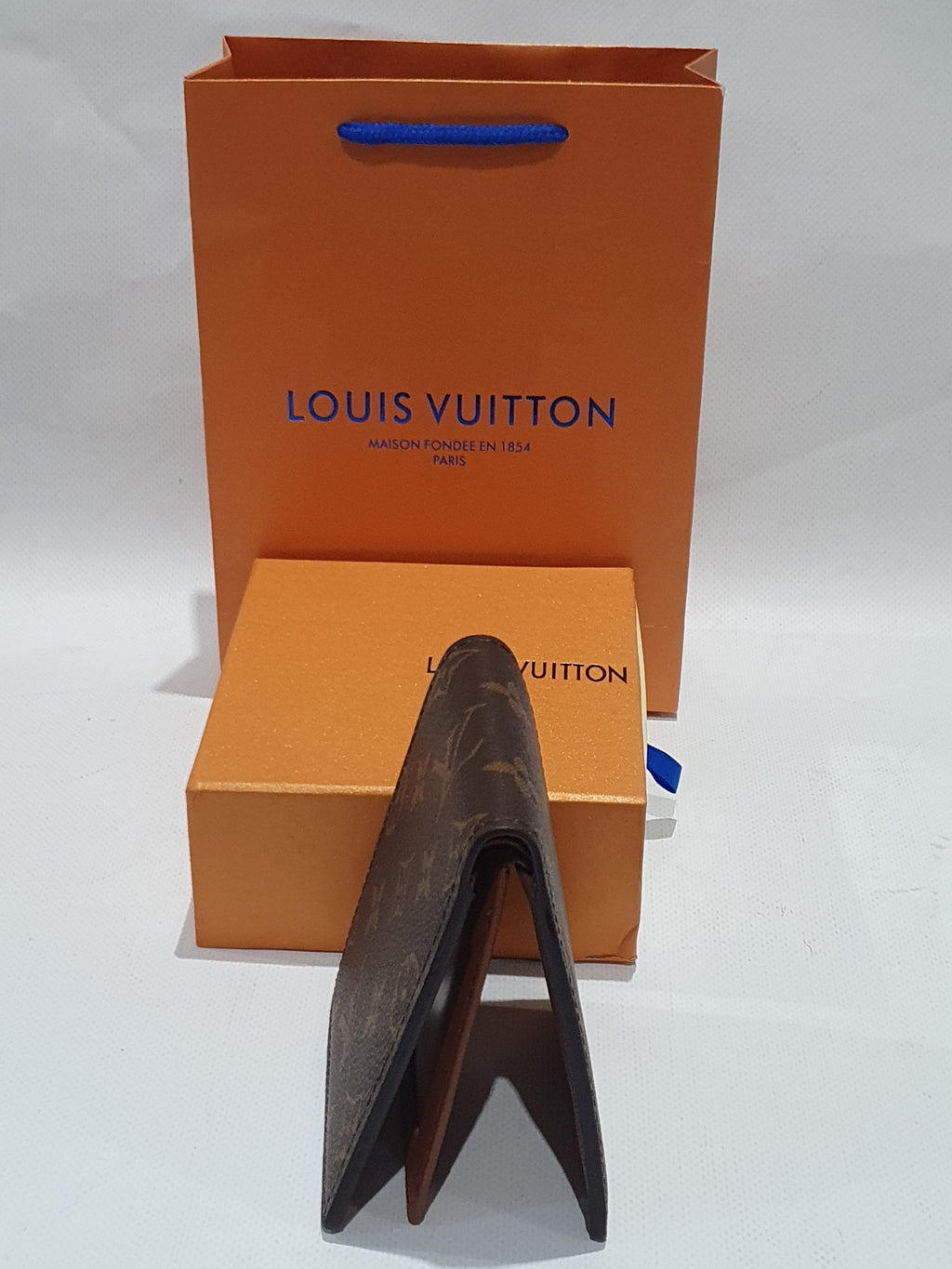 LO-LV bags 2907