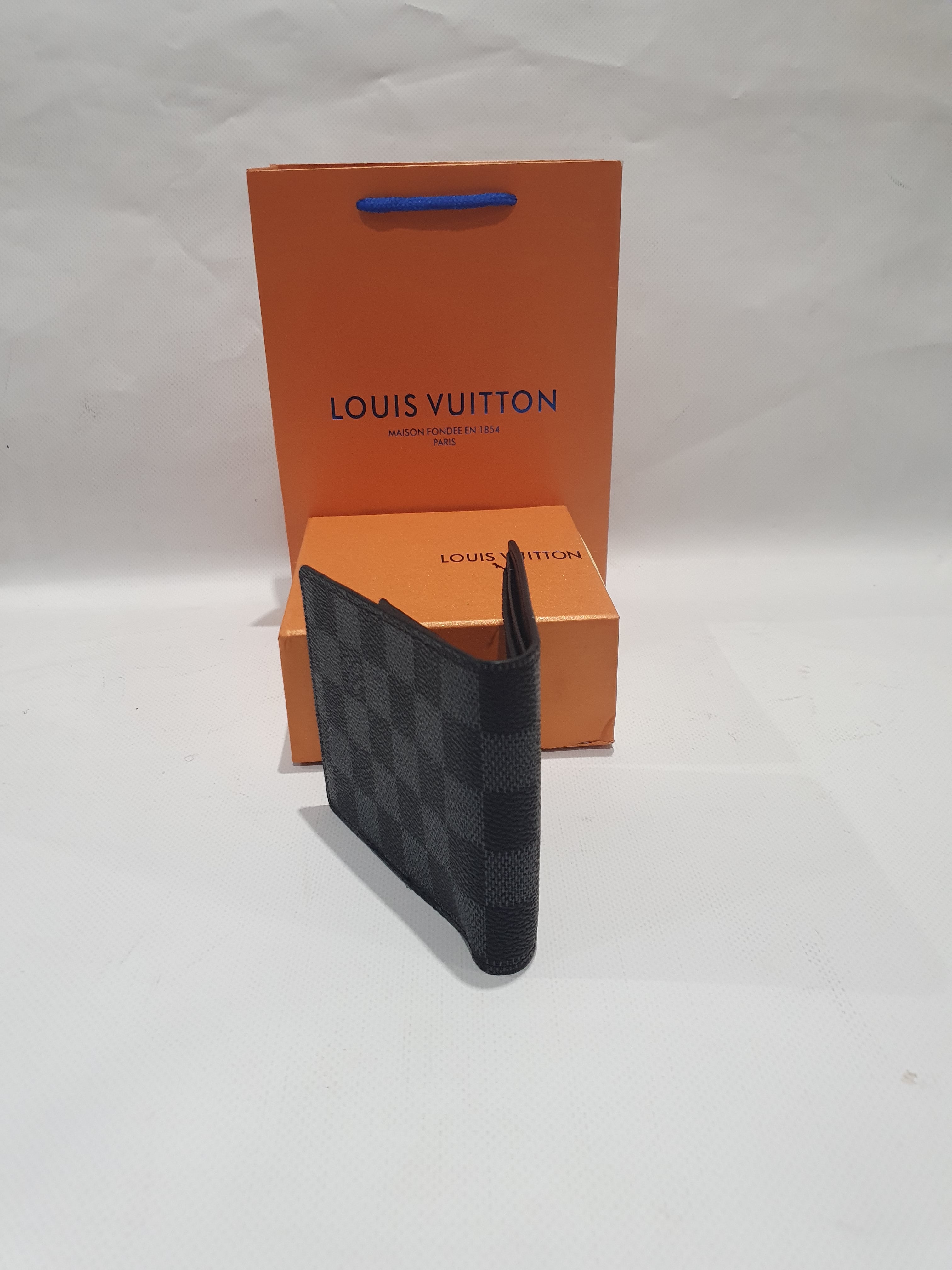 LO-LV bags 2911