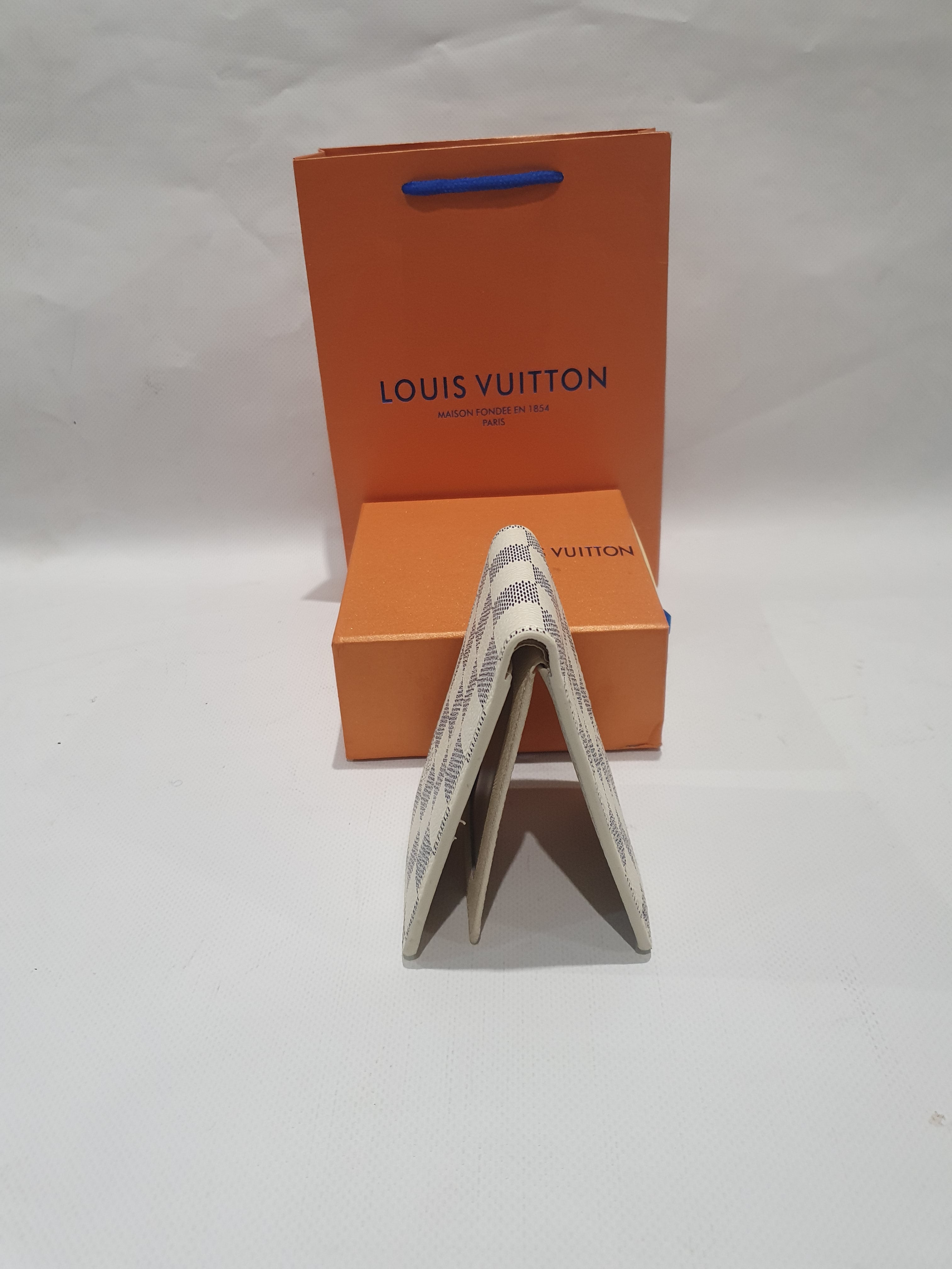 LO-LV bags 2913