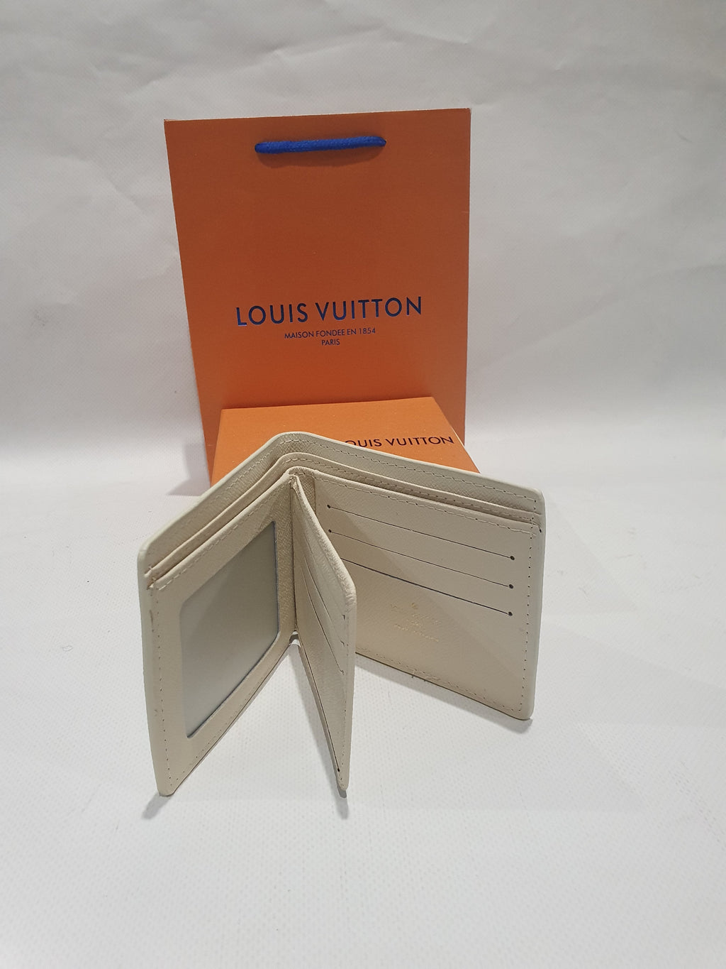 LO-LV bags 2913