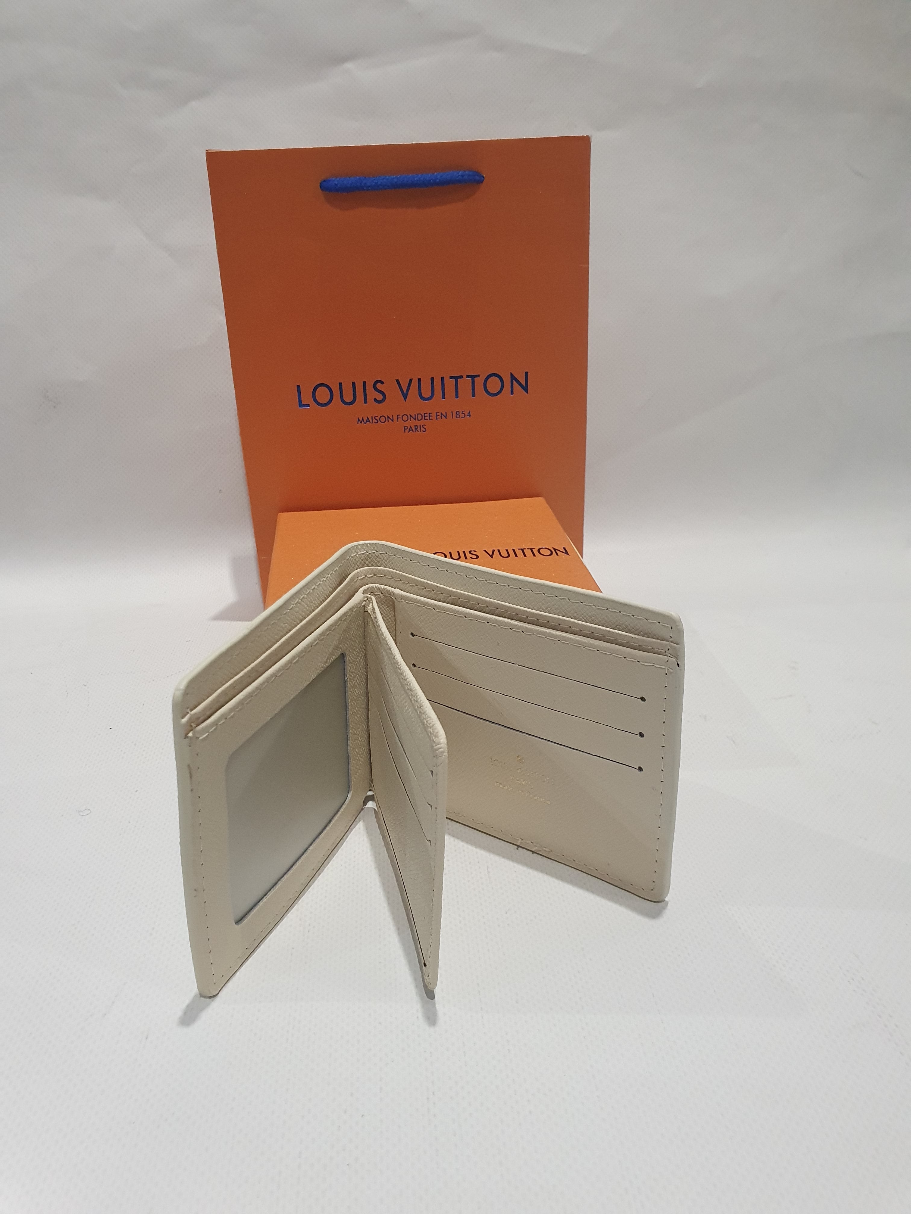 LO-LV bags 2913