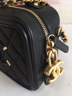 CC MINI 17 VANITY CASE IN BLACK CALFSKIN GOLD HARDWARE