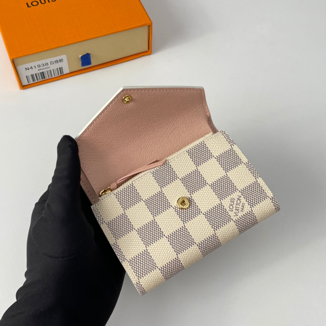 LV M41938 Cardboard Victorine Wallet White Monogram Canvas 221678