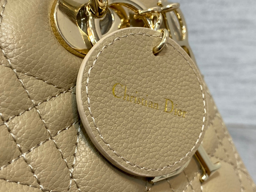 medium lady 24 ecru calfskin ghw