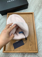 BEANIE HAT IN SOLF PINK WOOL 108751