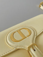 medium cd east west bobby 22cm cream calfskin ghw