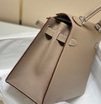 KELLY 28CM IN ETOUPE EPSOM CALFSKIN GOLD HARDWARE